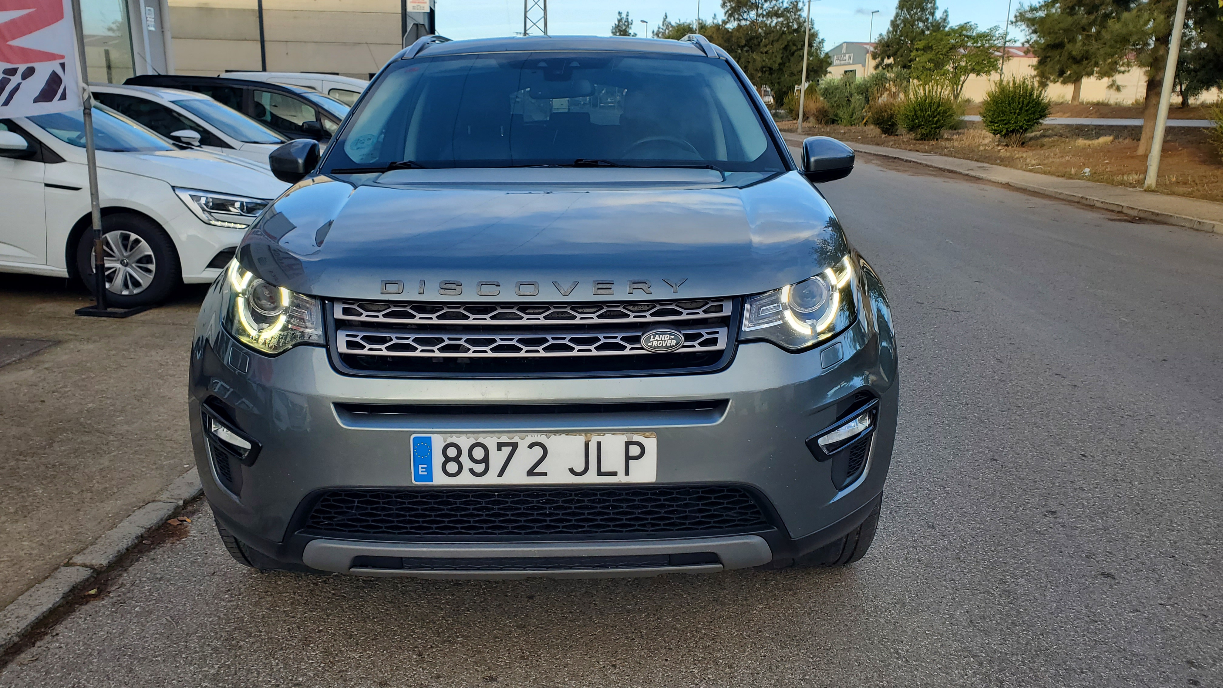 LAND-ROVER Discovery Sport 2.0L TD4 132kW 180CV 4x4 HSE: Catálogo de AUTOMOVILES MORAUTO SL LAND-ROVER Discovery Sport 2.0L TD4 132kW 180CV 4x4 HSE: Catálogo de AUTOMOVILES MORAUTO SL