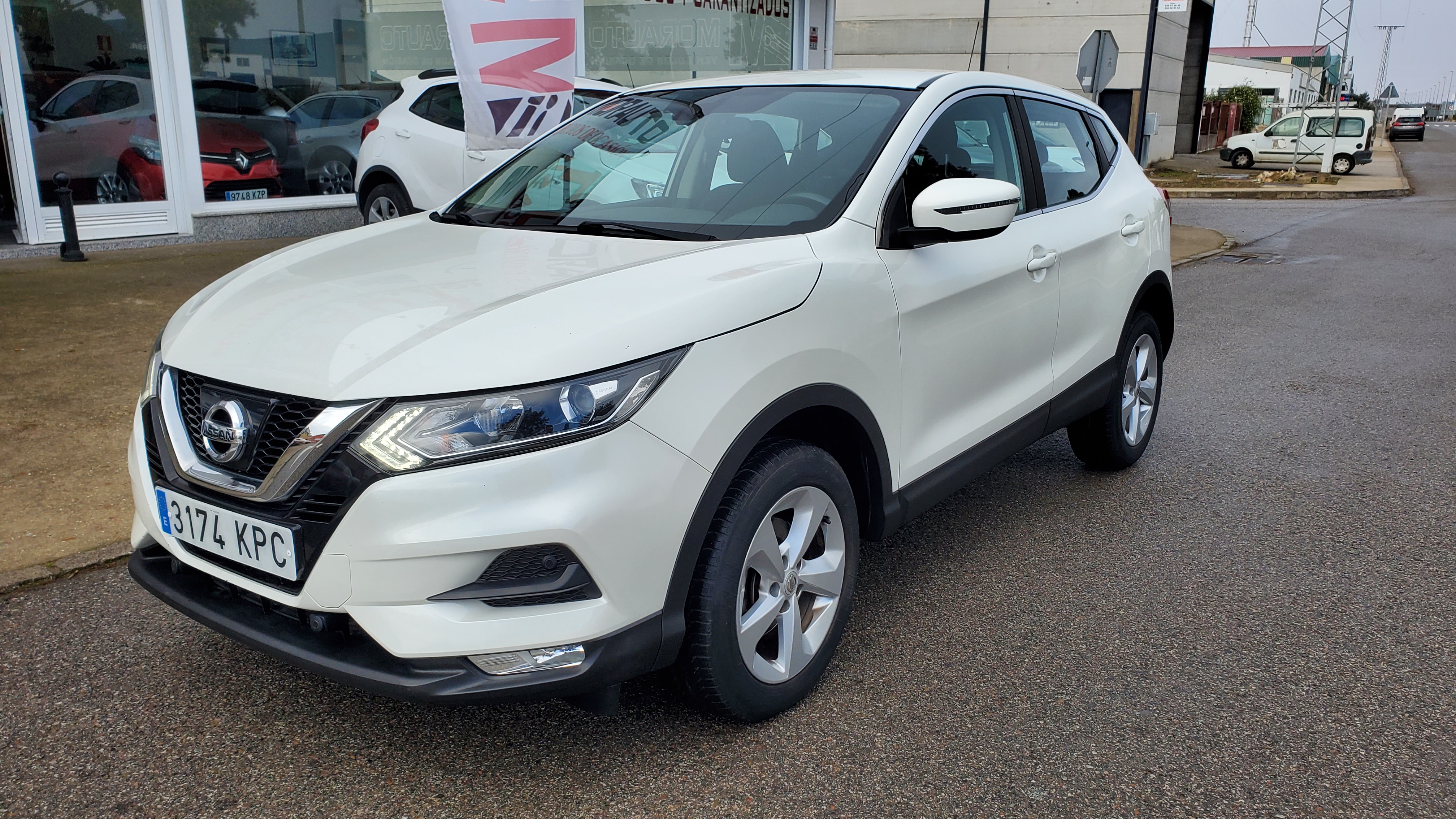 NISSAN QASHQAI dCi 96 kW 130 CV ACENTA: Catálogo de AUTOMOVILES MORAUTO SL NISSAN QASHQAI dCi 96 kW 130 CV ACENTA: Catálogo de AUTOMOVILES MORAUTO SL