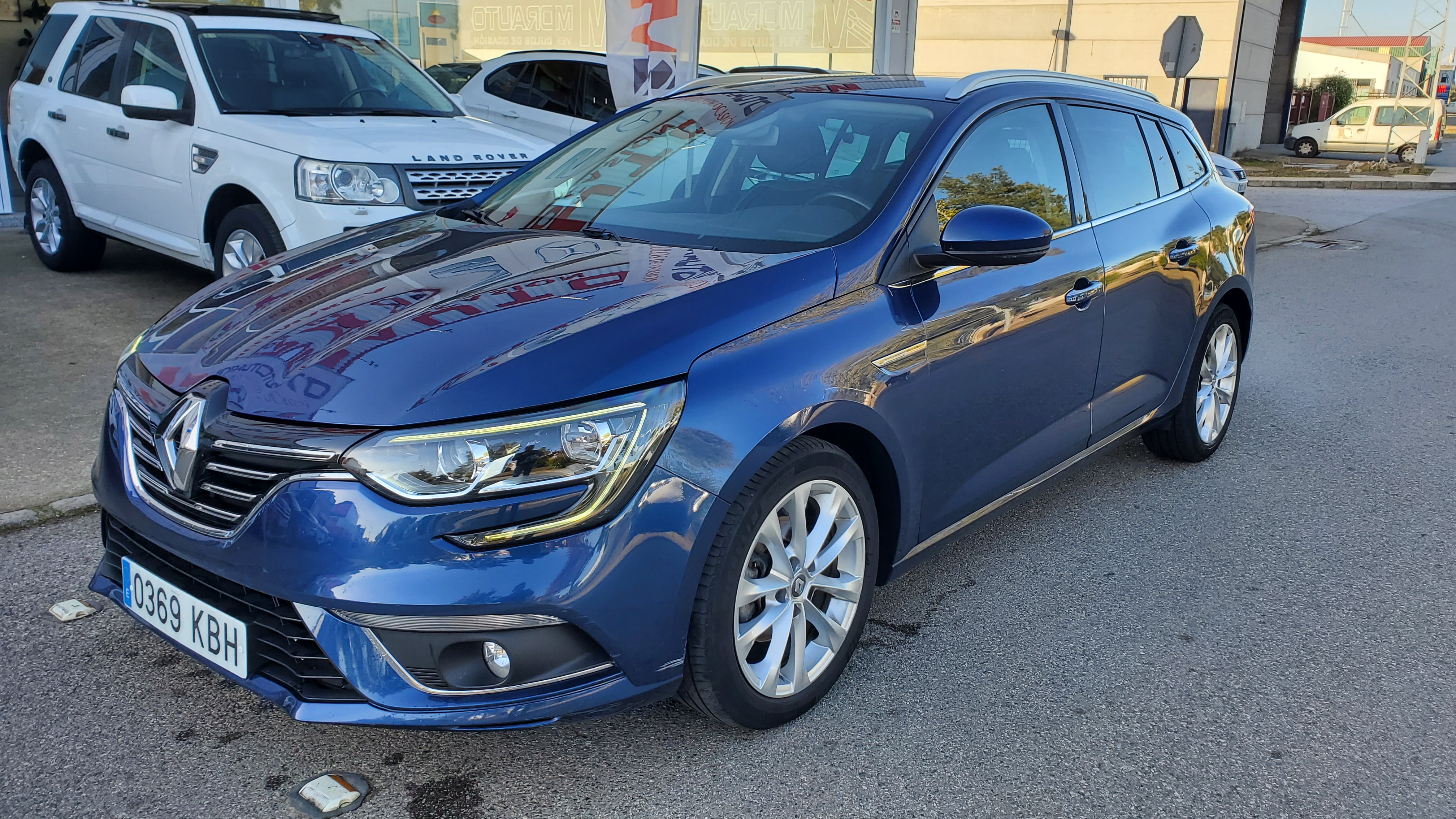 RENAULT Mégane Sp. Tourer Zen En. dCi 81kW 110CV: Catálogo de AUTOMOVILES MORAUTO SL RENAULT Mégane Sp. Tourer Zen En. dCi 81kW 110CV: Catálogo de AUTOMOVILES MORAUTO SL