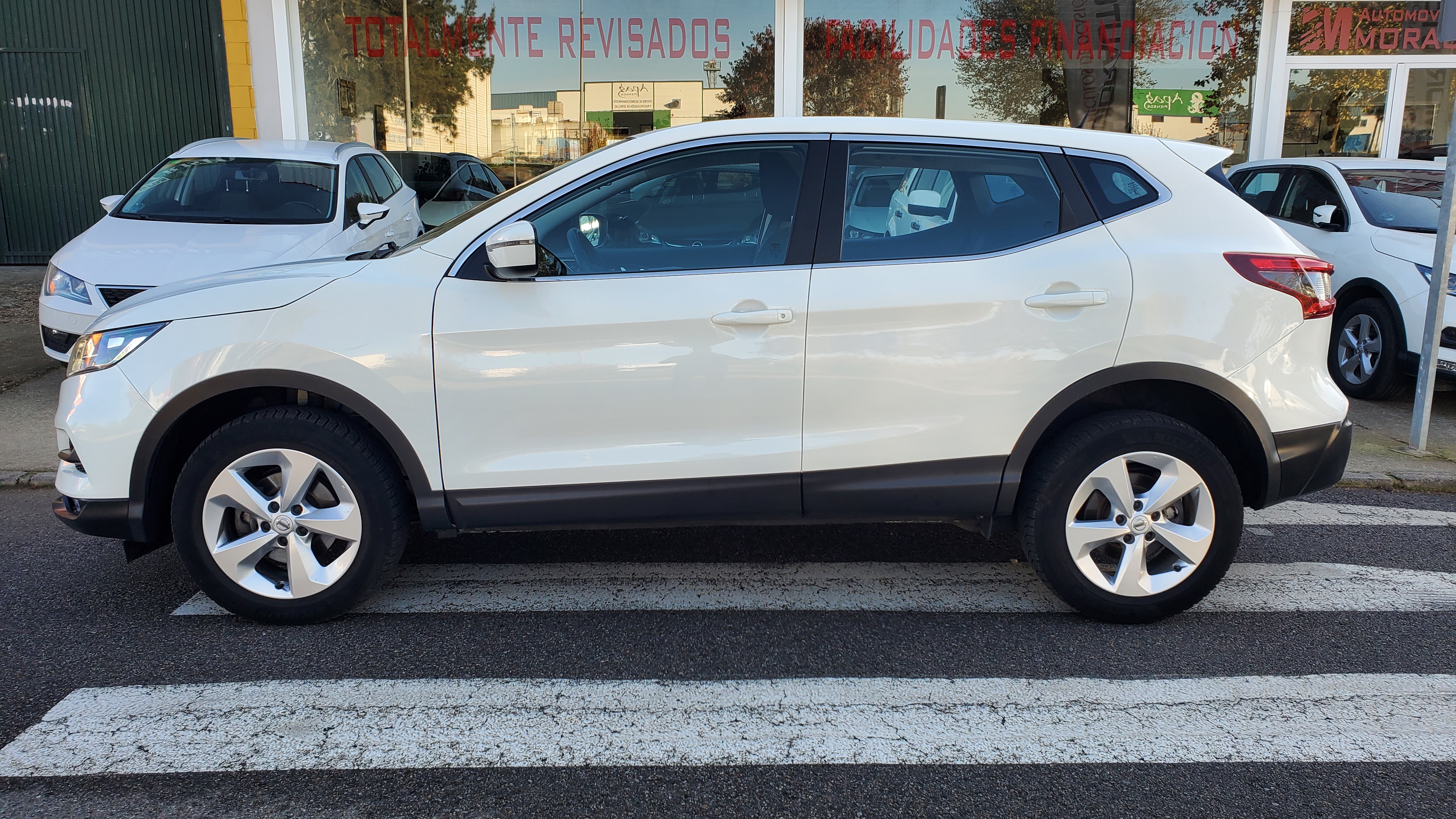 NISSAN QASHQAI dCi 150CV 110kW 4WD ACENTA: Catálogo de AUTOMOVILES MORAUTO SL NISSAN QASHQAI dCi 150CV 110kW 4WD ACENTA: Catálogo de AUTOMOVILES MORAUTO SL