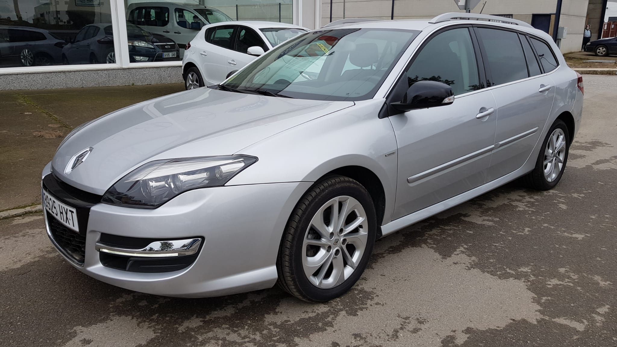 Renault Laguna G.t. 2.0dci Energy Limited 130: Catálogo de AUTOMOVILES MORAUTO SL Renault Laguna G.t. 2.0dci Energy Limited 130: Catálogo de AUTOMOVILES MORAUTO SL