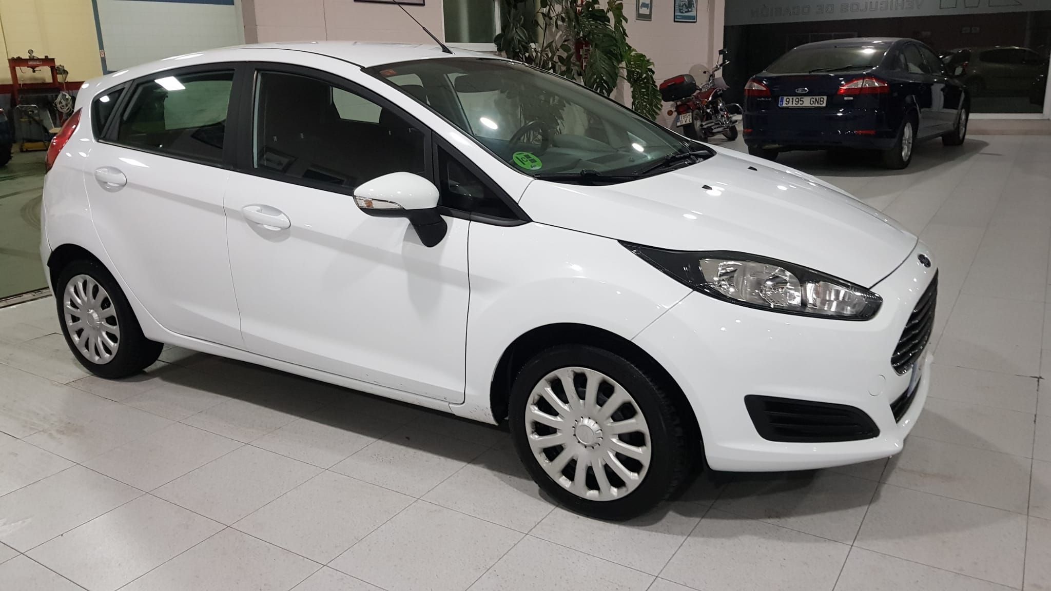 Ford Fiesta 1.5 Tdci Trend: Catálogo de AUTOMOVILES MORAUTO SL Ford Fiesta 1.5 Tdci Trend: Catálogo de AUTOMOVILES MORAUTO SL