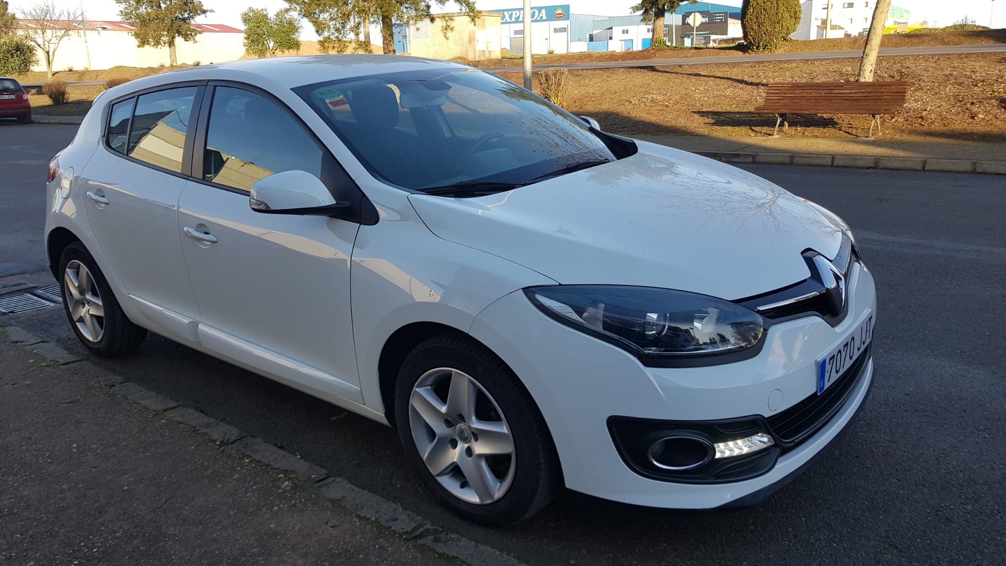 Renault Mégane 1.5dci Energy Business 81kw: Catálogo de AUTOMOVILES MORAUTO SL Renault Mégane 1.5dci Energy Business 81kw: Catálogo de AUTOMOVILES MORAUTO SL