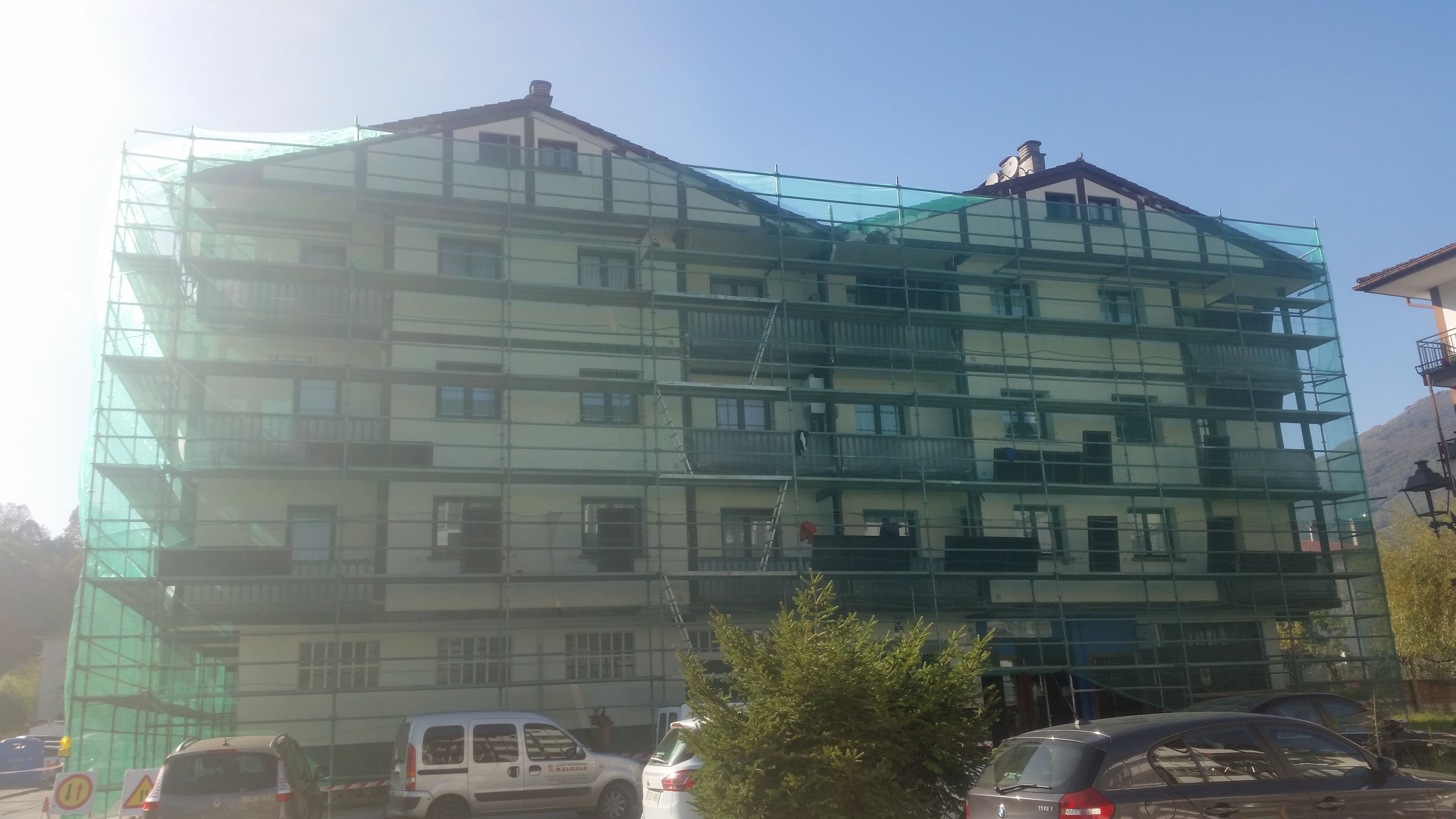 Tejado y fachadas: Servicios de Construcciones Elizaga Mugika Tejado y fachadas: Servicios de Construcciones Elizaga Mugika