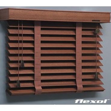 Venecianas de aluminio y madera: Productos y servicios de Persianas Muñoz Castillo, S. L. Venecianas de aluminio y madera: Productos y servicios de Persianas Muñoz Castillo, S. L.