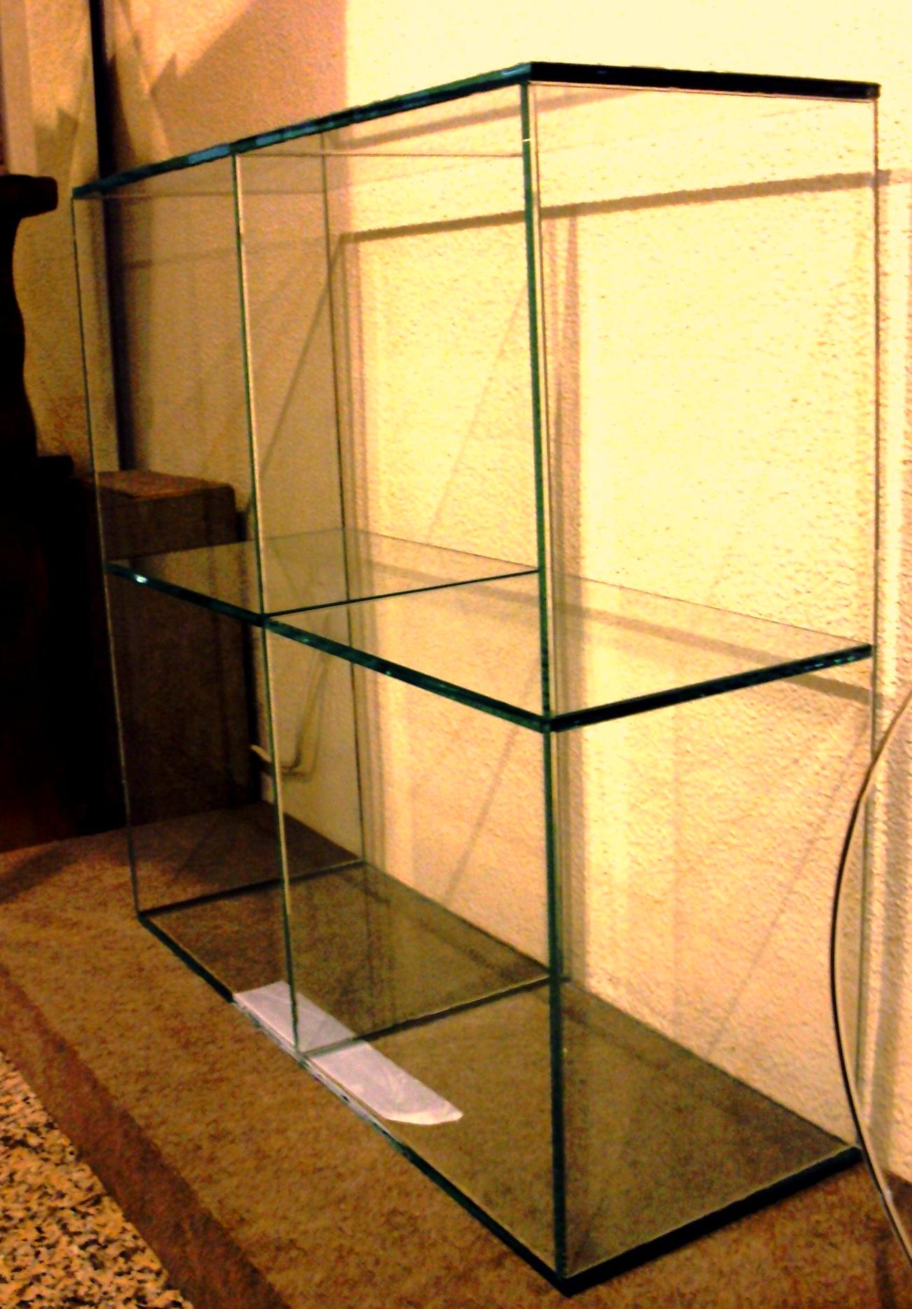 URNA DE CRISTAL LAMINAR PARA EXPOSITOR URNA DE CRISTAL LAMINAR PARA EXPOSITOR