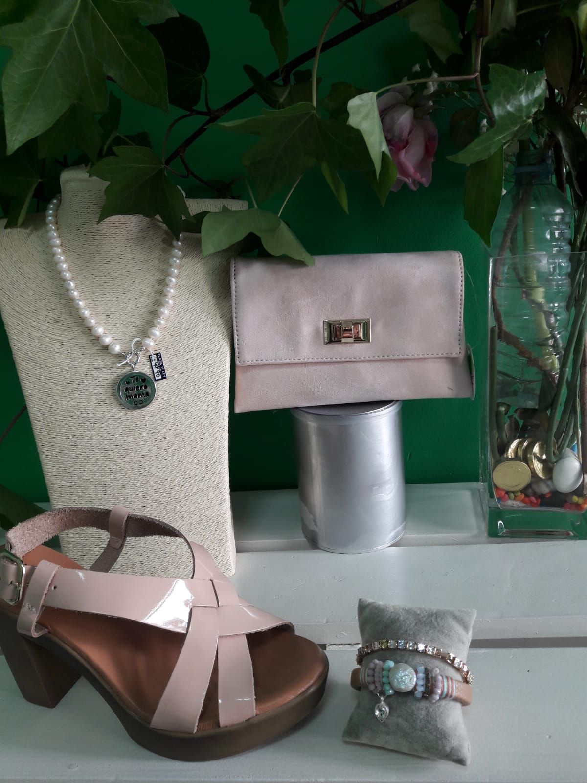 Complementos y accesorios: Calzado y complementos de Zapatería Ana García Complementos y accesorios: Calzado y complementos de Zapatería Ana García