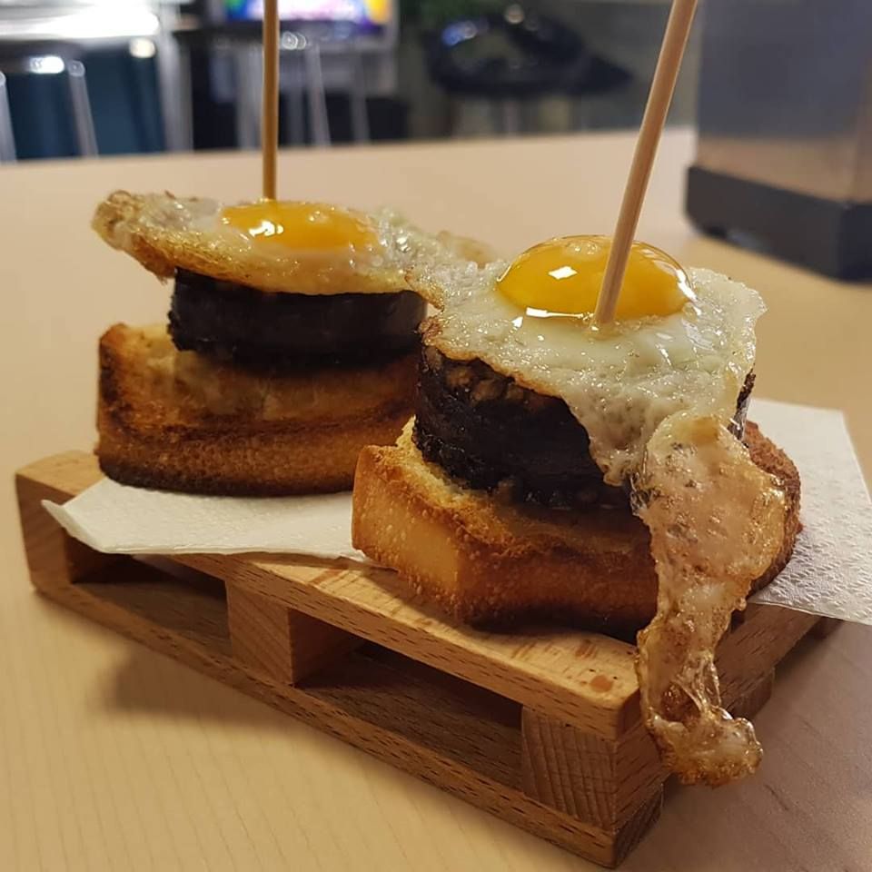 Tapas y raciones: Carta de Bar A La Buena Vá Tapas y raciones: Carta de Bar A La Buena Vá