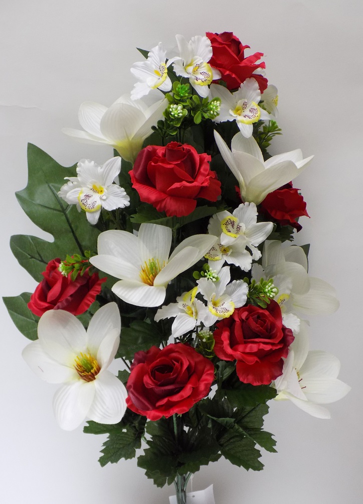 RAMO ENCARADOx18 ROSAS+MAGNOLIAS (65CM)/ ROJO REF: 40082EN PRECIO: 5,50€ RAMO ENCARADOx18 ROSAS+MAGNOLIAS (65CM)/ ROJO REF: 40082EN PRECIO: 5,50€