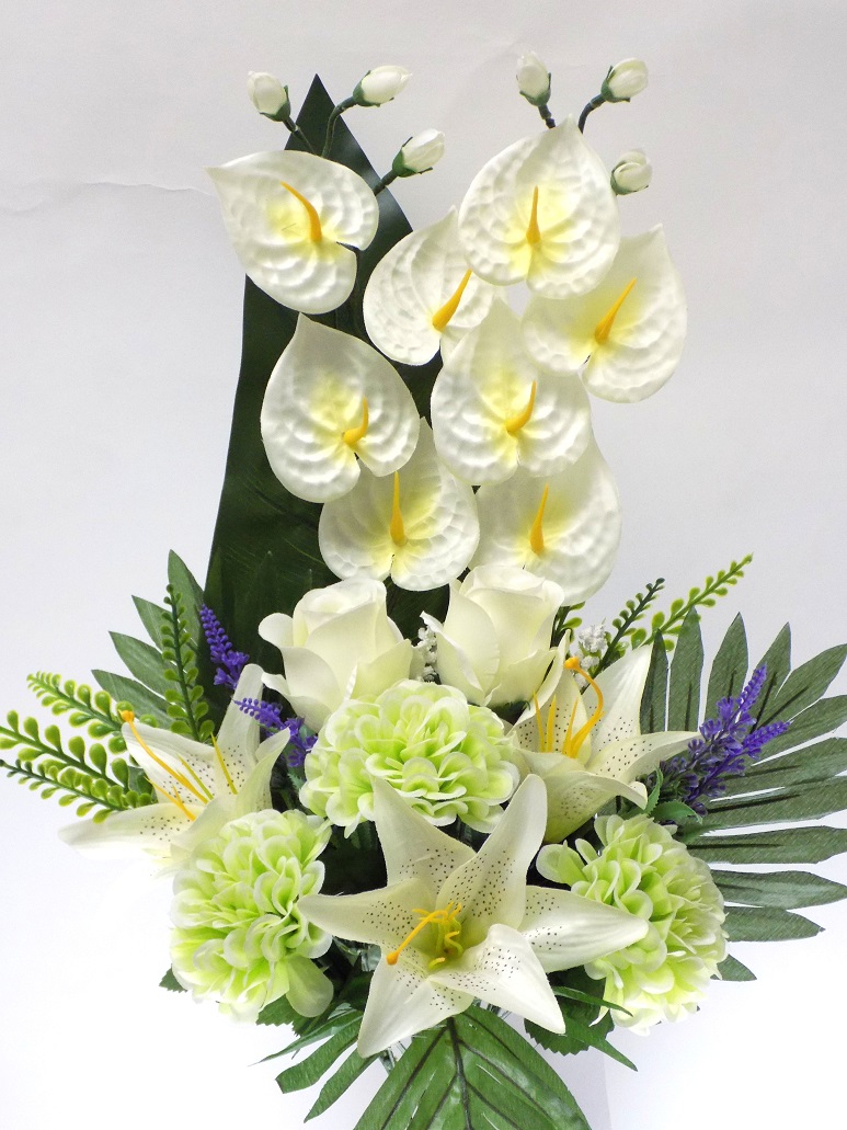 RAMO ENCARADO DE DELPHINIUM Y ANTHURIUM (60CM)/ CREMA REF: 40154CR PRECIO: 7,75€ RAMO ENCARADO DE DELPHINIUM Y ANTHURIUM (60CM)/ CREMA REF: 40154CR PRECIO: 7,75€