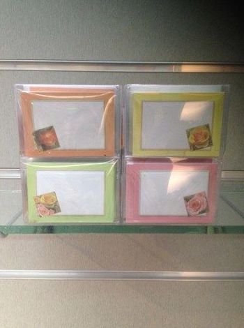 PQTE. (x 100 unid.) SURTIDO DE COLORES. PRECIO: 12 € PQTE. (x 100 unid.) SURTIDO DE COLORES. PRECIO: 12 €