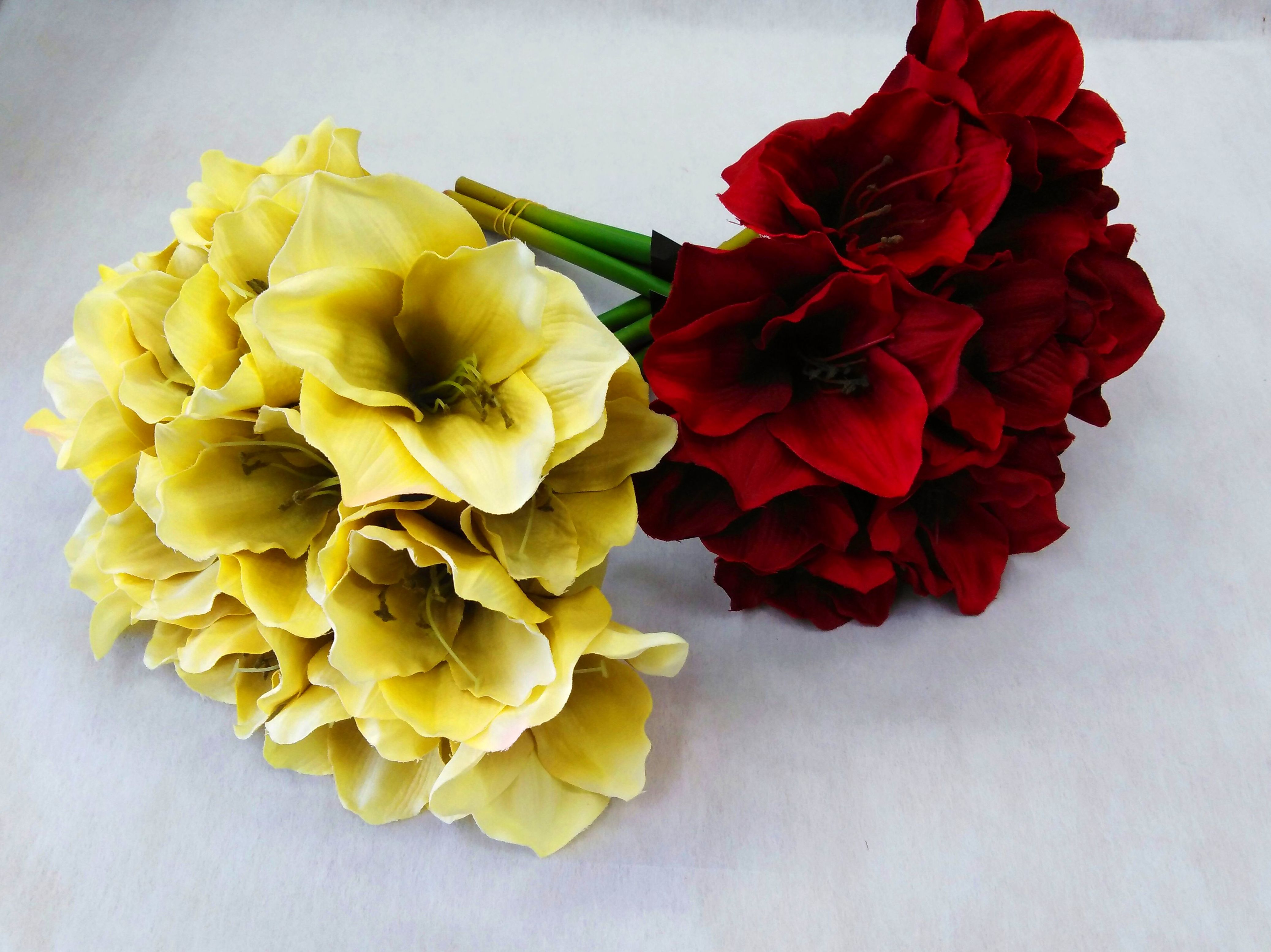 Pick amarilis. Varas de 28 cm. COLOR: Crema y Rojo REF.:41857 PRECIO: 2,15 € c/unid. Pick amarilis. Varas de 28 cm. COLOR: Crema y Rojo REF.:41857 PRECIO: 2,15 € c/unid.