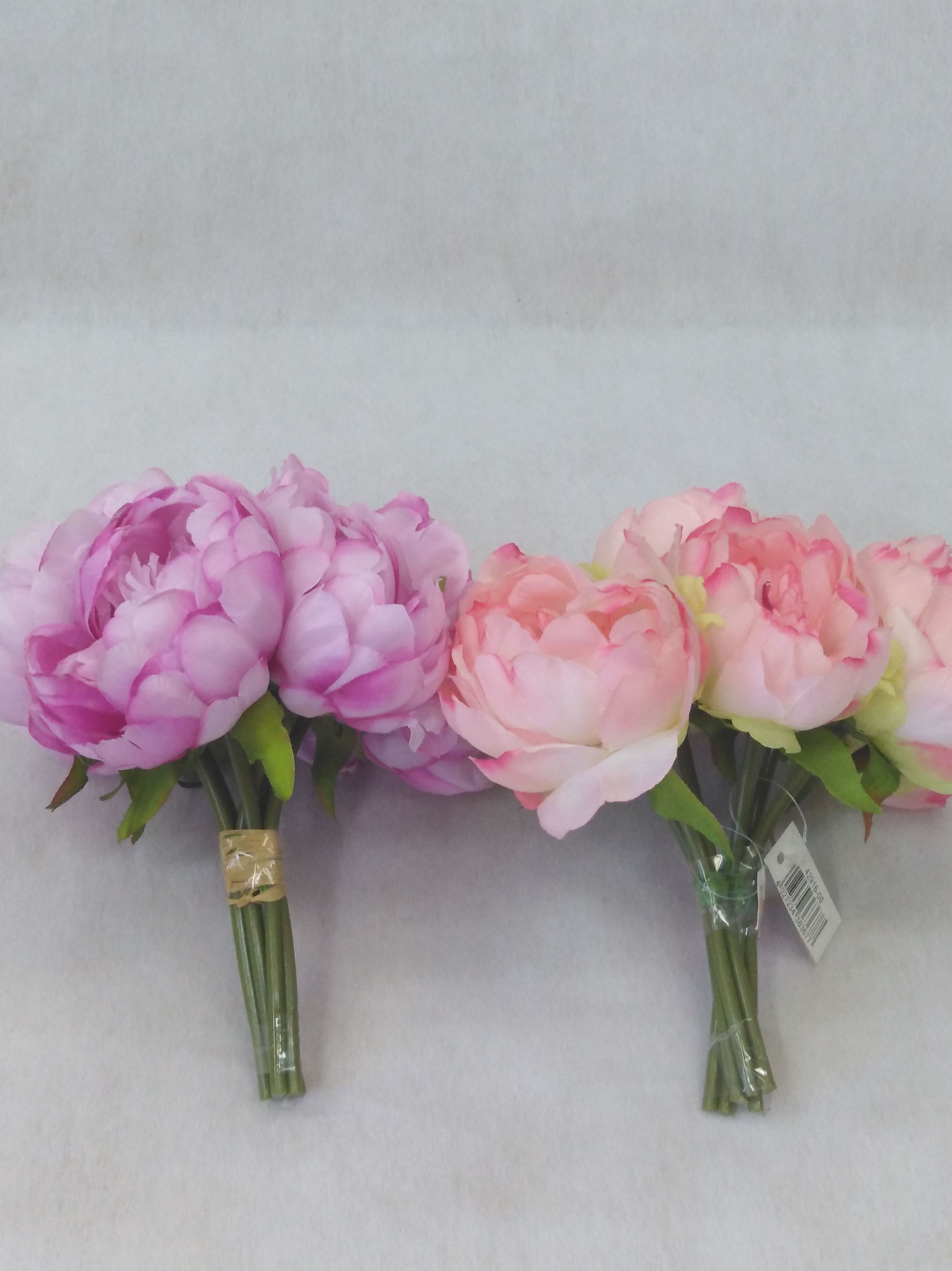 BOUQUET PEONIAS X6 (20CM) COLORES:ROSA PALO/ROSA/FUCSIA REF.:42916 PRECIO:7,50 € BOUQUET PEONIAS X6 (20CM) COLORES:ROSA PALO/ROSA/FUCSIA REF.:42916 PRECIO:7,50 €