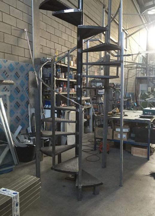Escaleras de hierro: Productos de INOX MUEBLE 2019, S.L.U. Escaleras de hierro: Productos de INOX MUEBLE 2019, S.L.U.