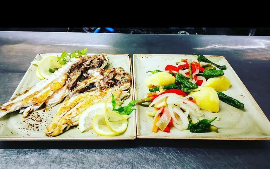 Pescados sugerencias del cheff: Carta de Casa Navarro Pescados sugerencias del cheff: Carta de Casa Navarro