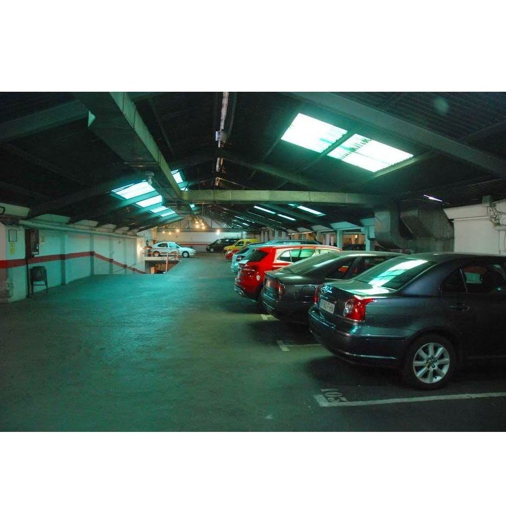 Flota de empresas: Servicios de Parking de Garaje Cuesta Flota de empresas: Servicios de Parking de Garaje Cuesta