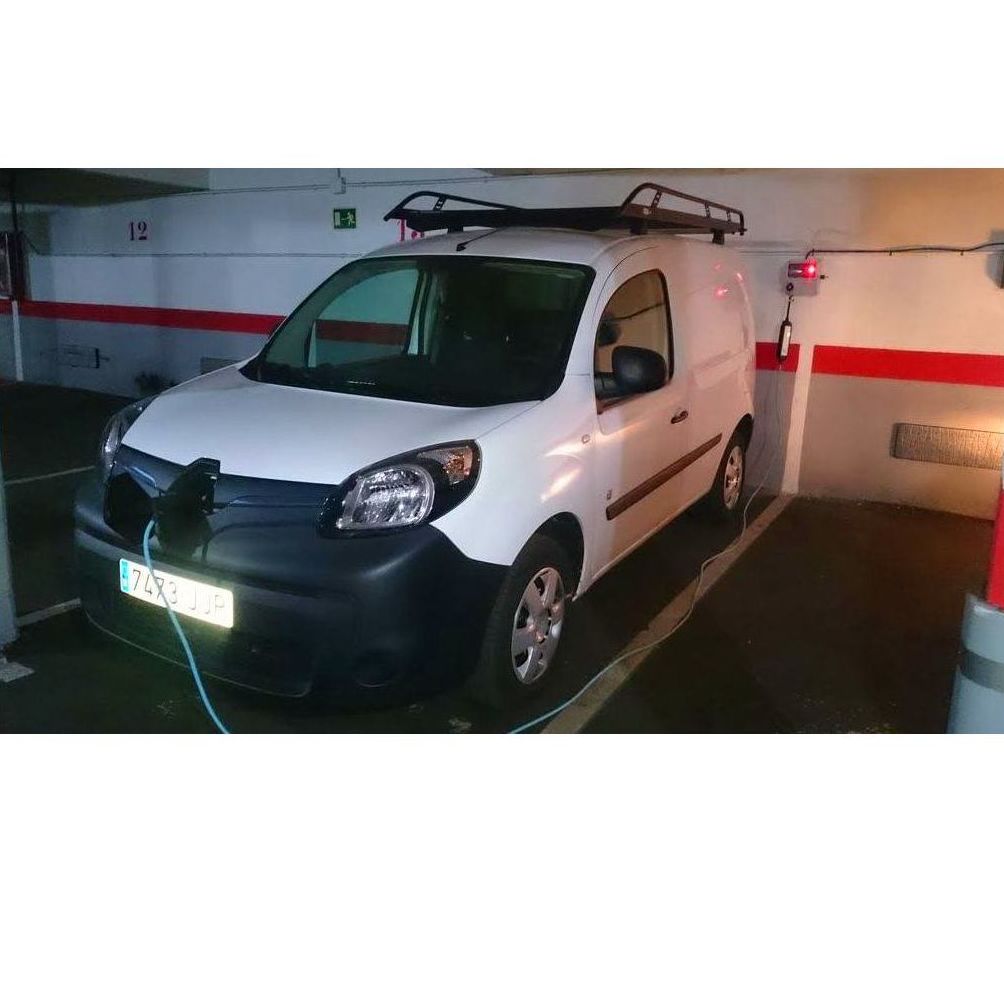 Recarga para coches eléctricos: Servicios de Parking de Garaje Cuesta Recarga para coches eléctricos: Servicios de Parking de Garaje Cuesta