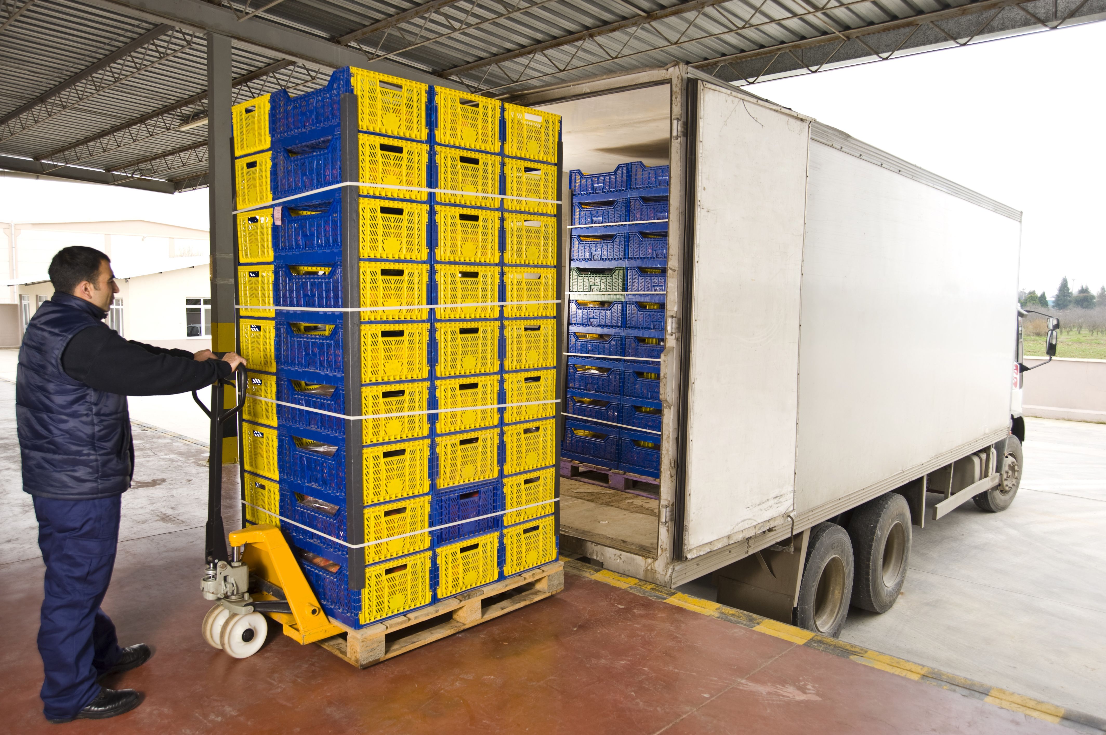 Transportes frigoríficos y multitemperatura: Catálogo de Transportes Barral Transportes frigoríficos y multitemperatura: Catálogo de Transportes Barral