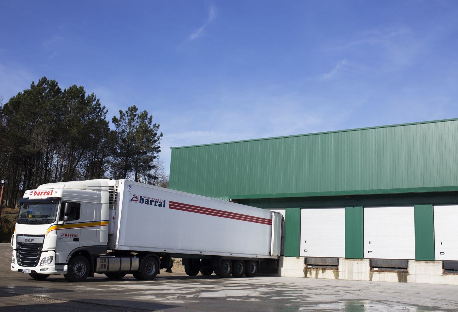 Transportes frigoríficos y multitemperatura: Catálogo de Transportes Barral Transportes frigoríficos y multitemperatura: Catálogo de Transportes Barral