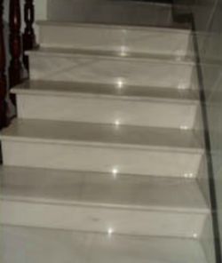 Escaleras: Servicios de Mármoles Coria, S.L.L. Escaleras: Servicios de Mármoles Coria, S.L.L.