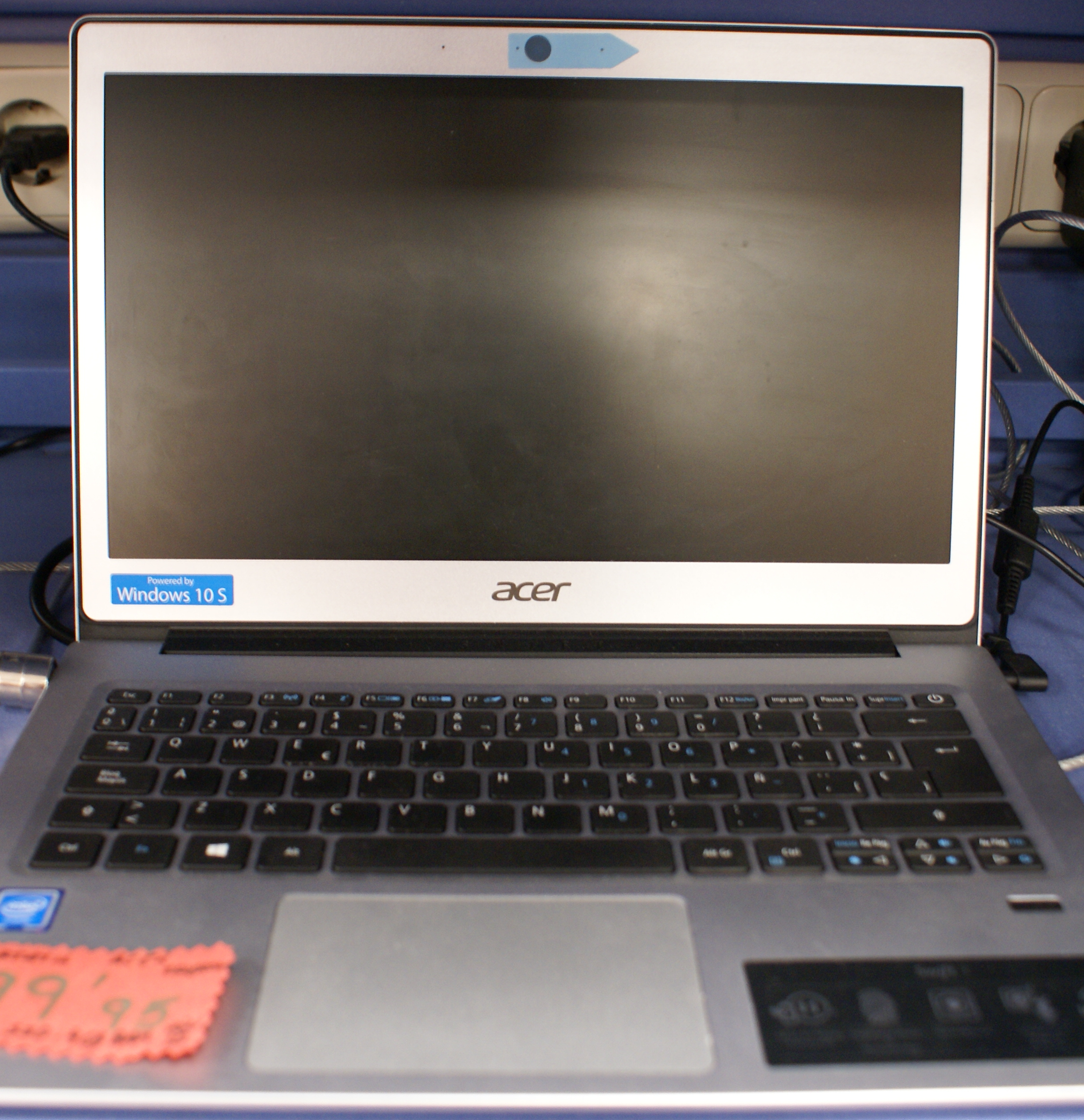 Portatil ACER Celeron: Catalogo de Ocasiones La Moneta Portatil ACER Celeron: Catalogo de Ocasiones La Moneta