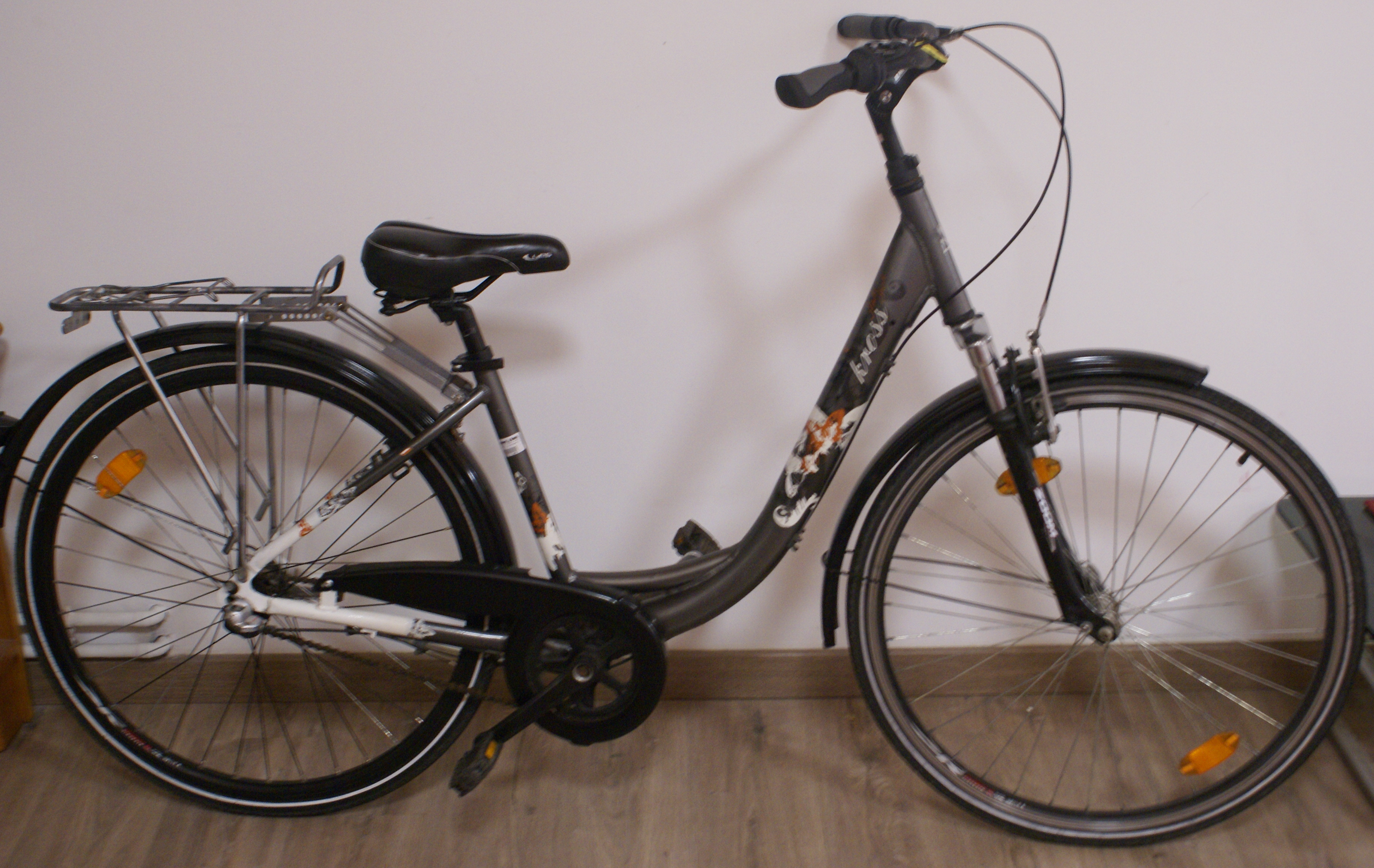 Bicicleta de paseo KROSS: Catalogo de Ocasiones La Moneta Bicicleta de paseo KROSS: Catalogo de Ocasiones La Moneta