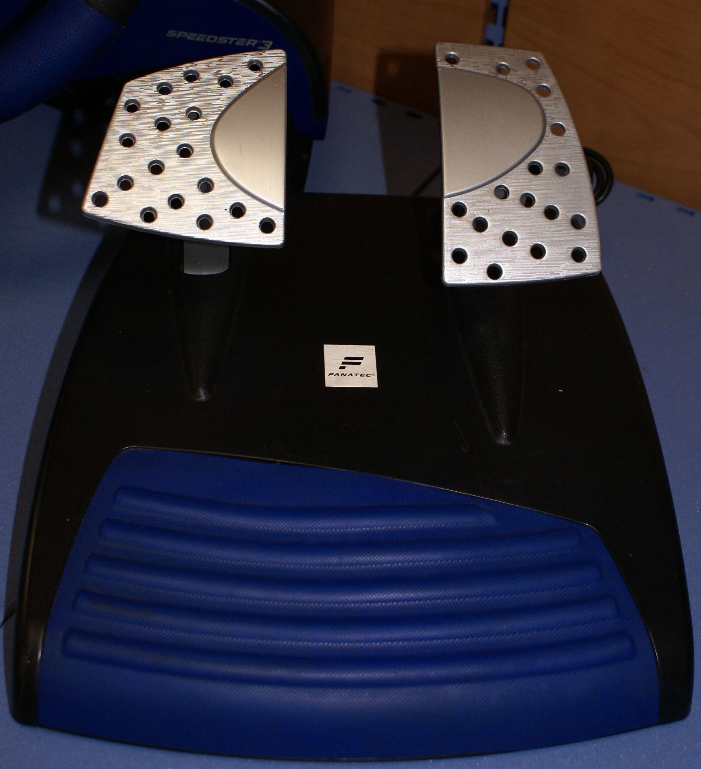 VOLANTE PARA PLAYSTATION 2 : Catalogo de Ocasiones La Moneta VOLANTE PARA PLAYSTATION 2 : Catalogo de Ocasiones La Moneta