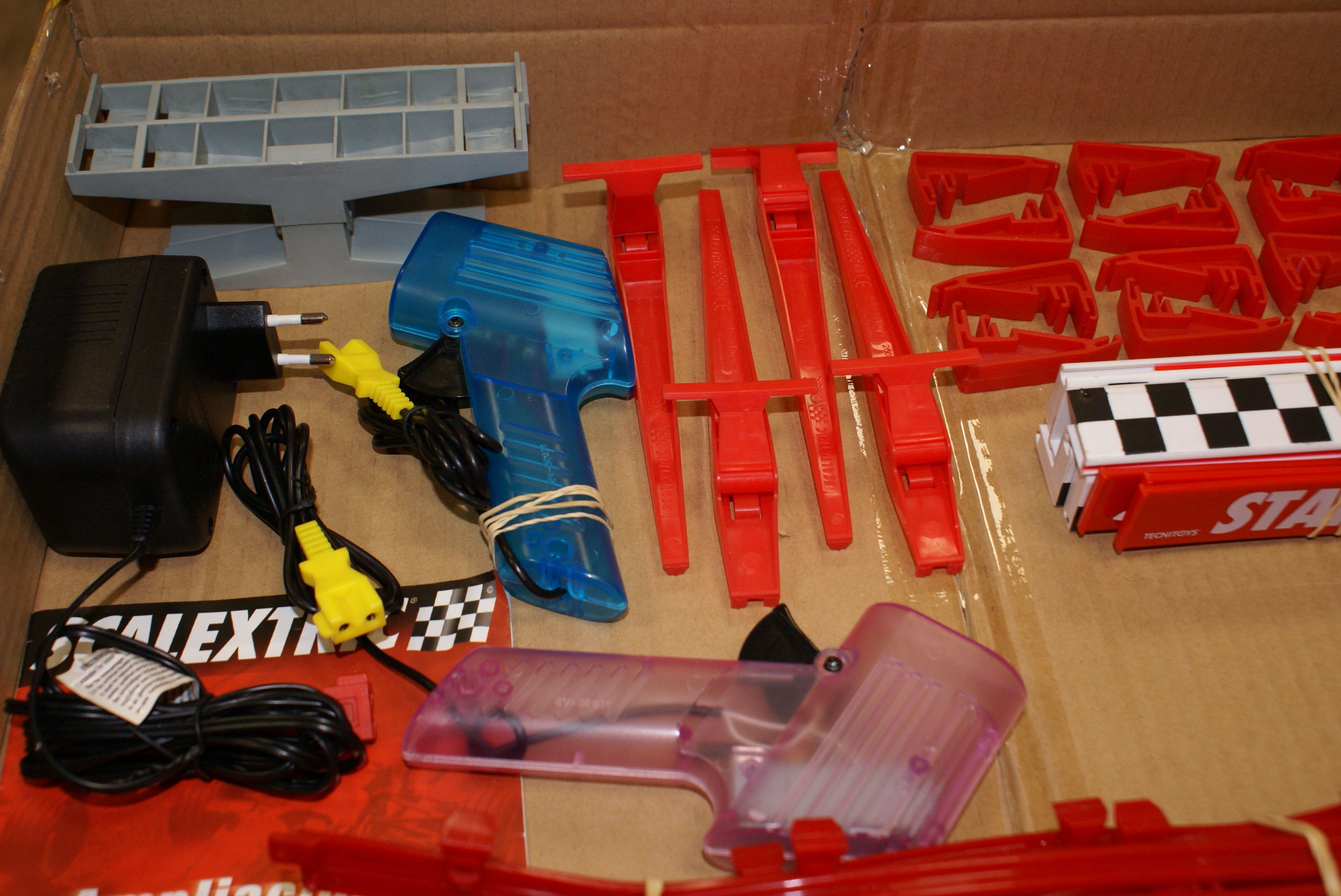 SCALEXTRIC TUNING C2 SERIES: Catalogo de Ocasiones La Moneta SCALEXTRIC TUNING C2 SERIES: Catalogo de Ocasiones La Moneta