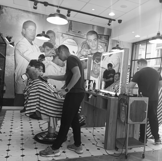 Trabajos técnicos: Servicios de José Ramón Peluquería Barbería Trabajos técnicos: Servicios de José Ramón Peluquería Barbería