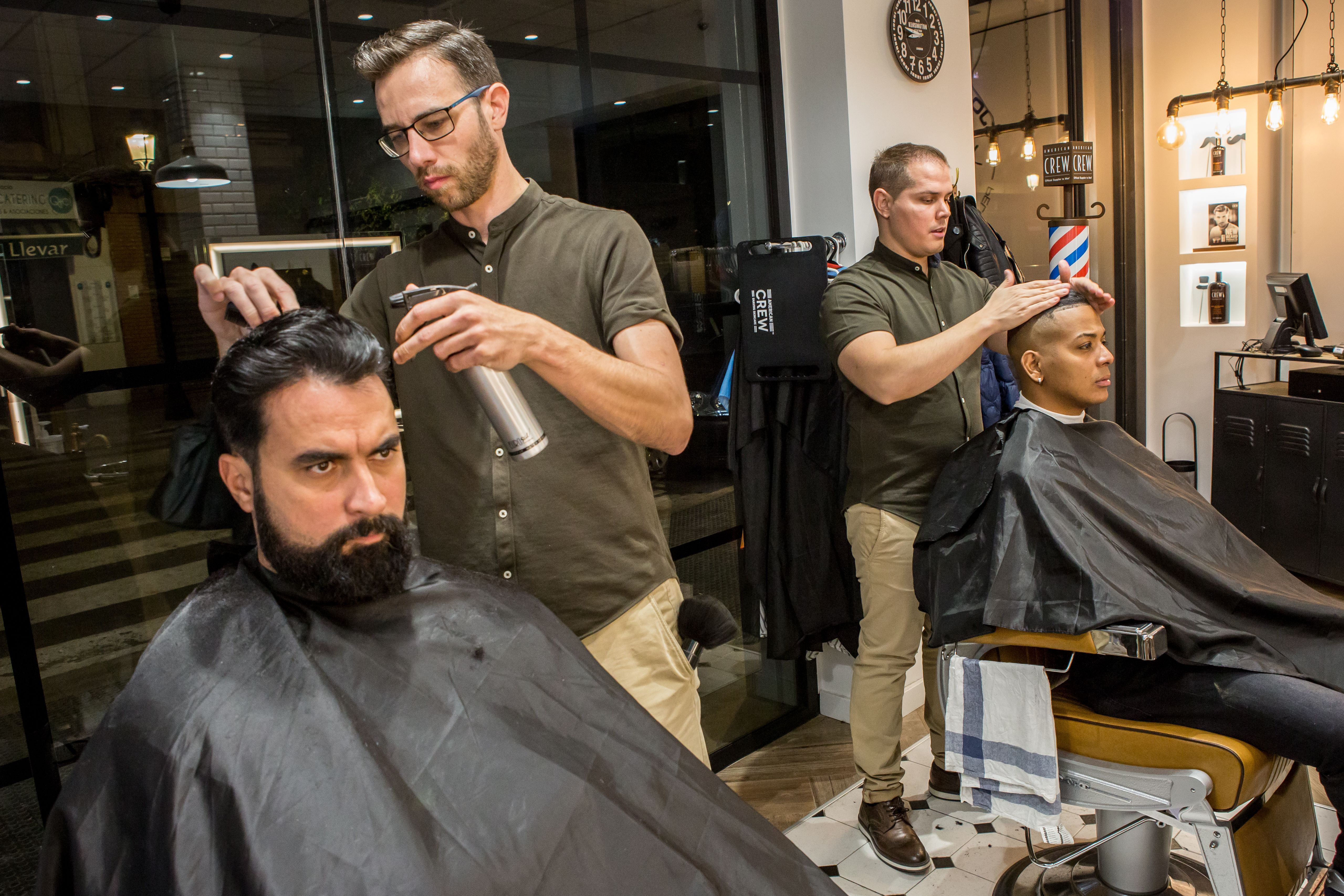 Trabajos técnicos: Servicios de José Ramón Peluquería Barbería Trabajos técnicos: Servicios de José Ramón Peluquería Barbería