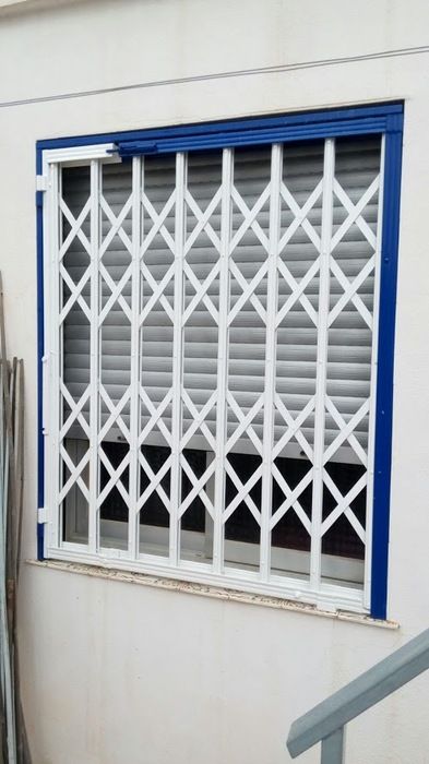 Reja de tijera en Albacete para ventanas