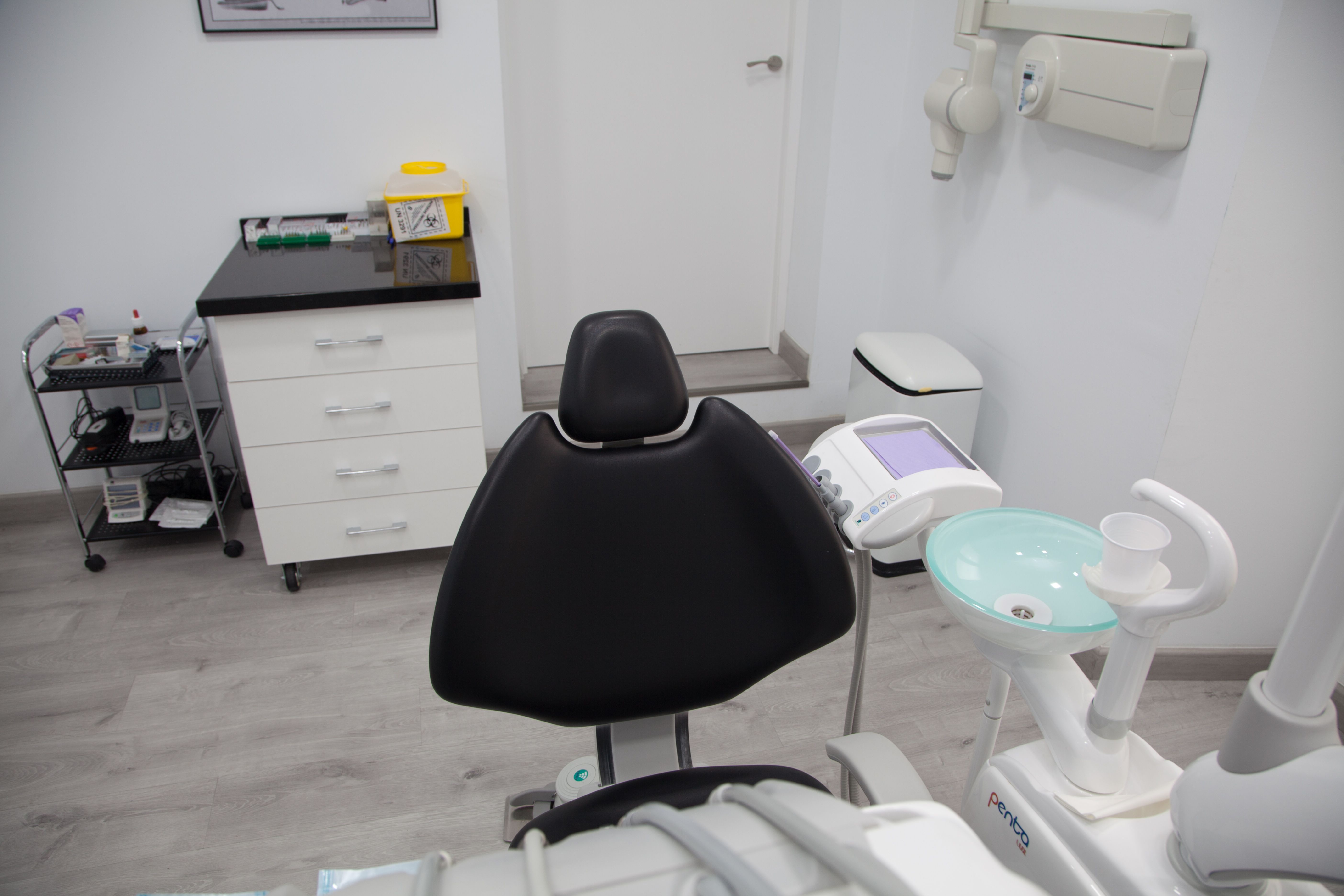 Clínica Dental Sanadent. Odontólogos expertos y de primer nivel