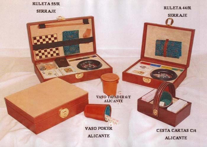 JUEGOS DE MESA 1 JUEGOS DE MESA 1