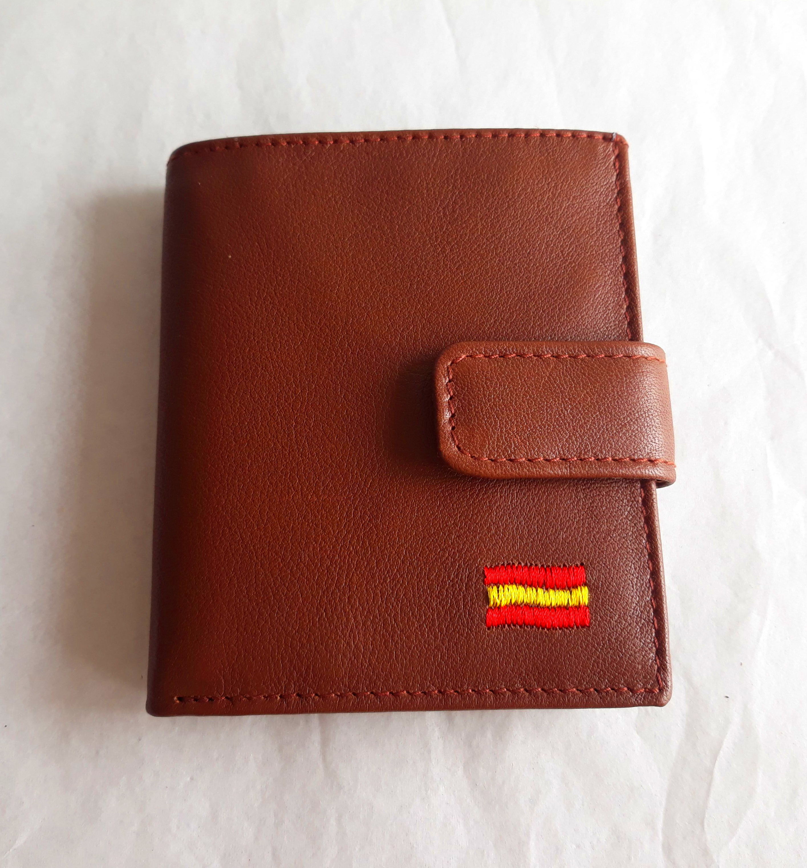 Cartera De Caballero 131-B: Catálogo de M.G. Piel Cartera De Caballero 131-B: Catálogo de M.G. Piel