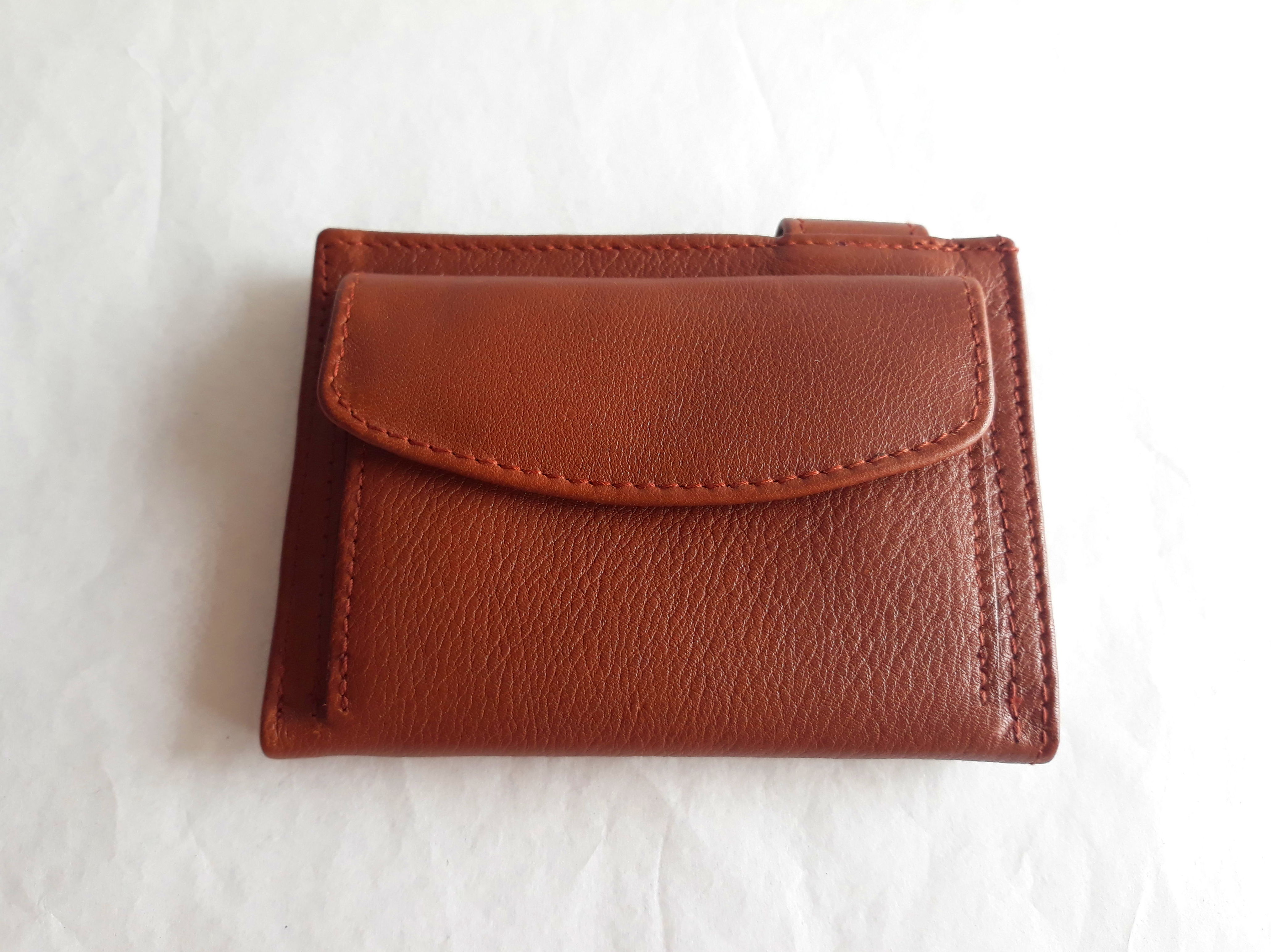 Cartera De Caballero 701: Catálogo de M.G. Piel Cartera De Caballero 701: Catálogo de M.G. Piel