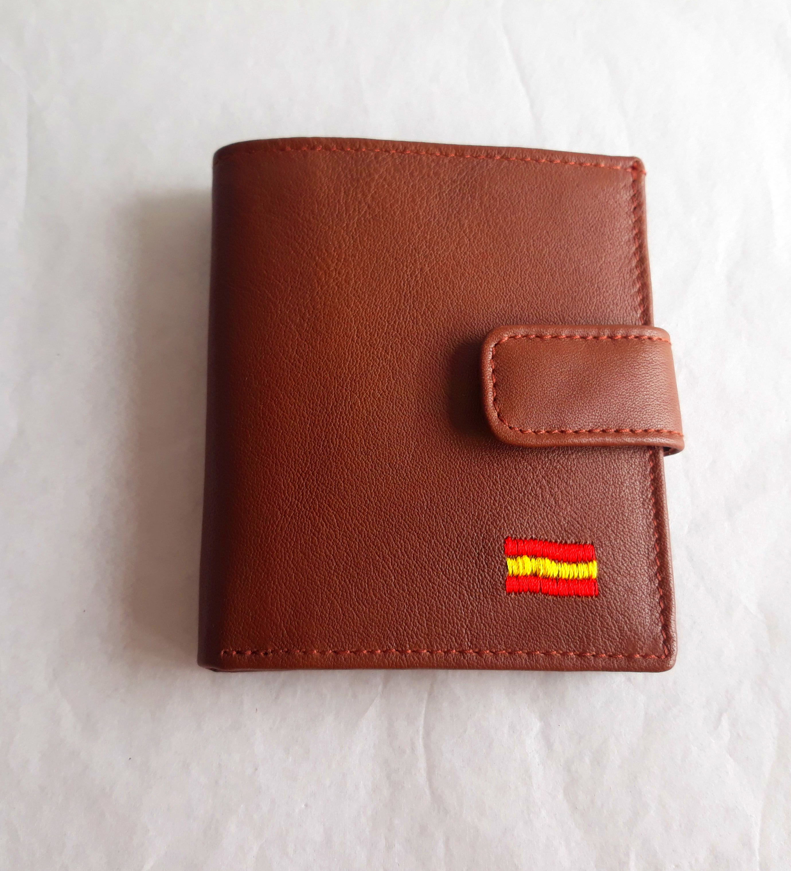 Cartera De Caballero 132-B: Catálogo de M.G. Piel Cartera De Caballero 132-B: Catálogo de M.G. Piel
