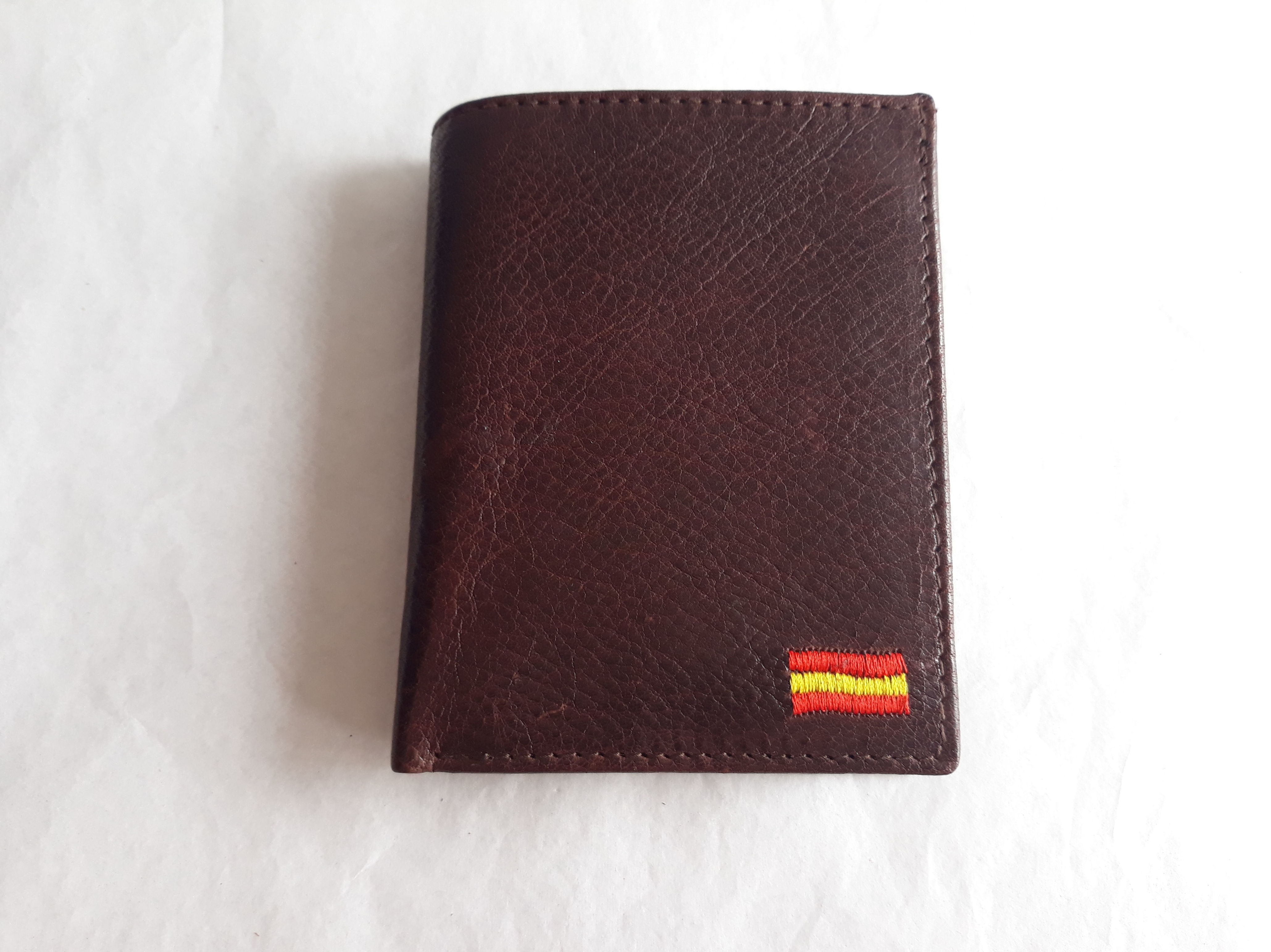 Cartera De Caballero 817-T: Catálogo de M.G. Piel Cartera De Caballero 817-T: Catálogo de M.G. Piel