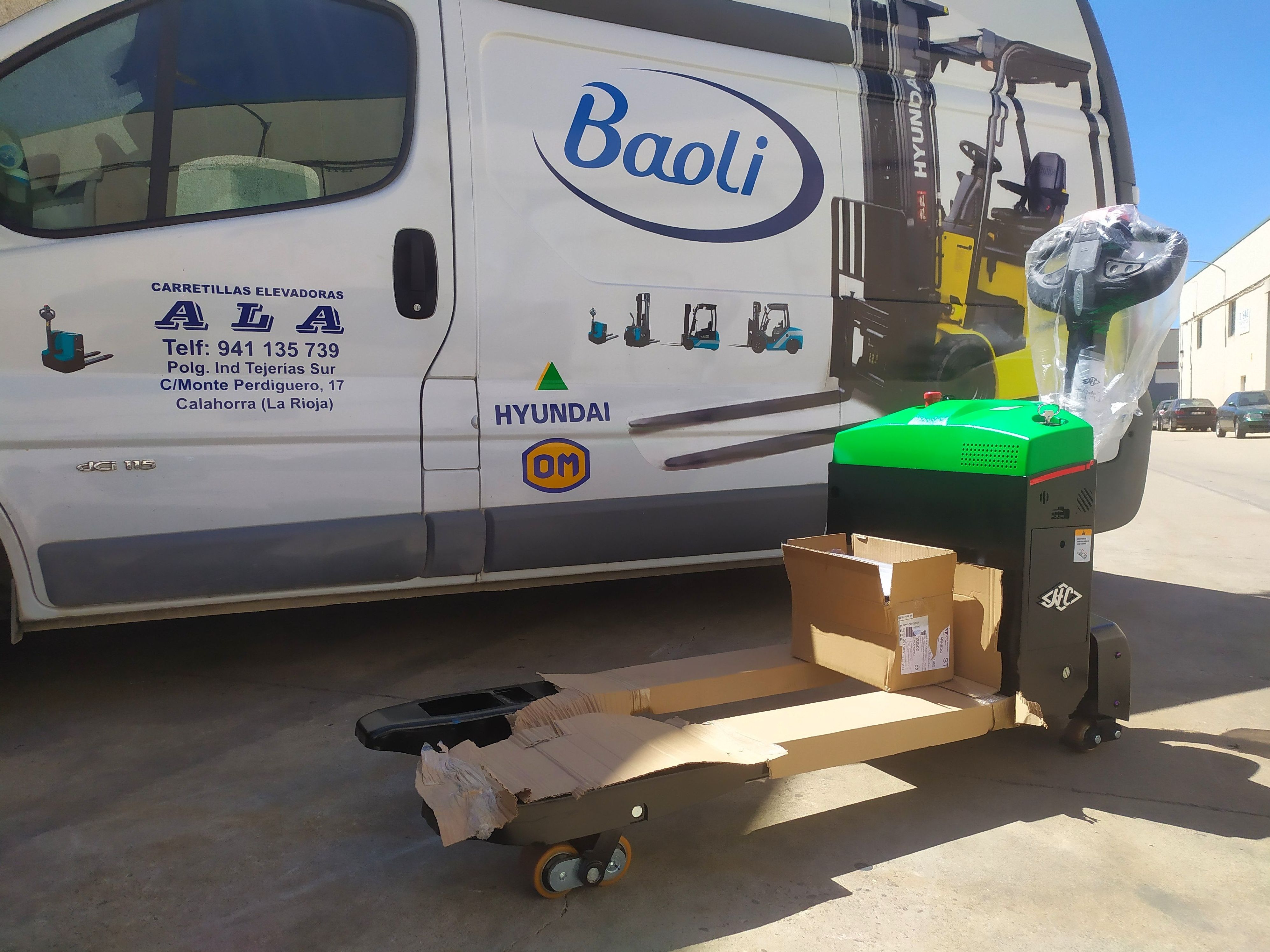 VENTA TRANSPALETAS NUEVAS ECONÓMICAS CON BATERÍA LI-ION: Maquinaria de ocasión of Carretillas Elevadoras A.L.A., S.L. VENTA TRANSPALETAS NUEVAS ECONÓMICAS CON BATERÍA LI-ION: Maquinaria de ocasión of Carretillas Elevadoras A.L.A., S.L.
