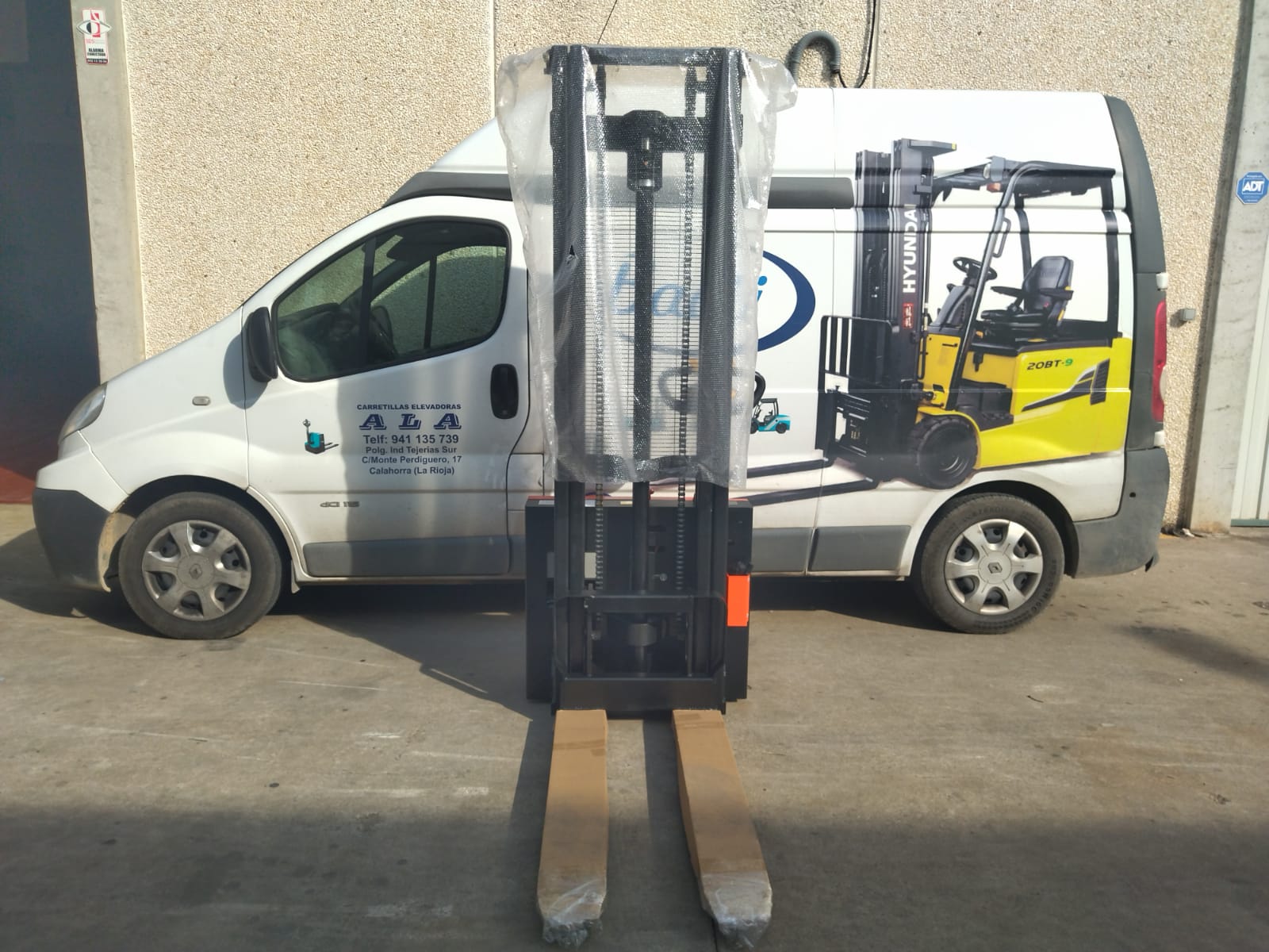 APILADOR NUEVO ECONÓMICO MARCA HC: Maquinaria de ocasión de Carretillas Elevadoras A.L.A., S.L. APILADOR NUEVO ECONÓMICO MARCA HC: Maquinaria de ocasión de Carretillas Elevadoras A.L.A., S.L.