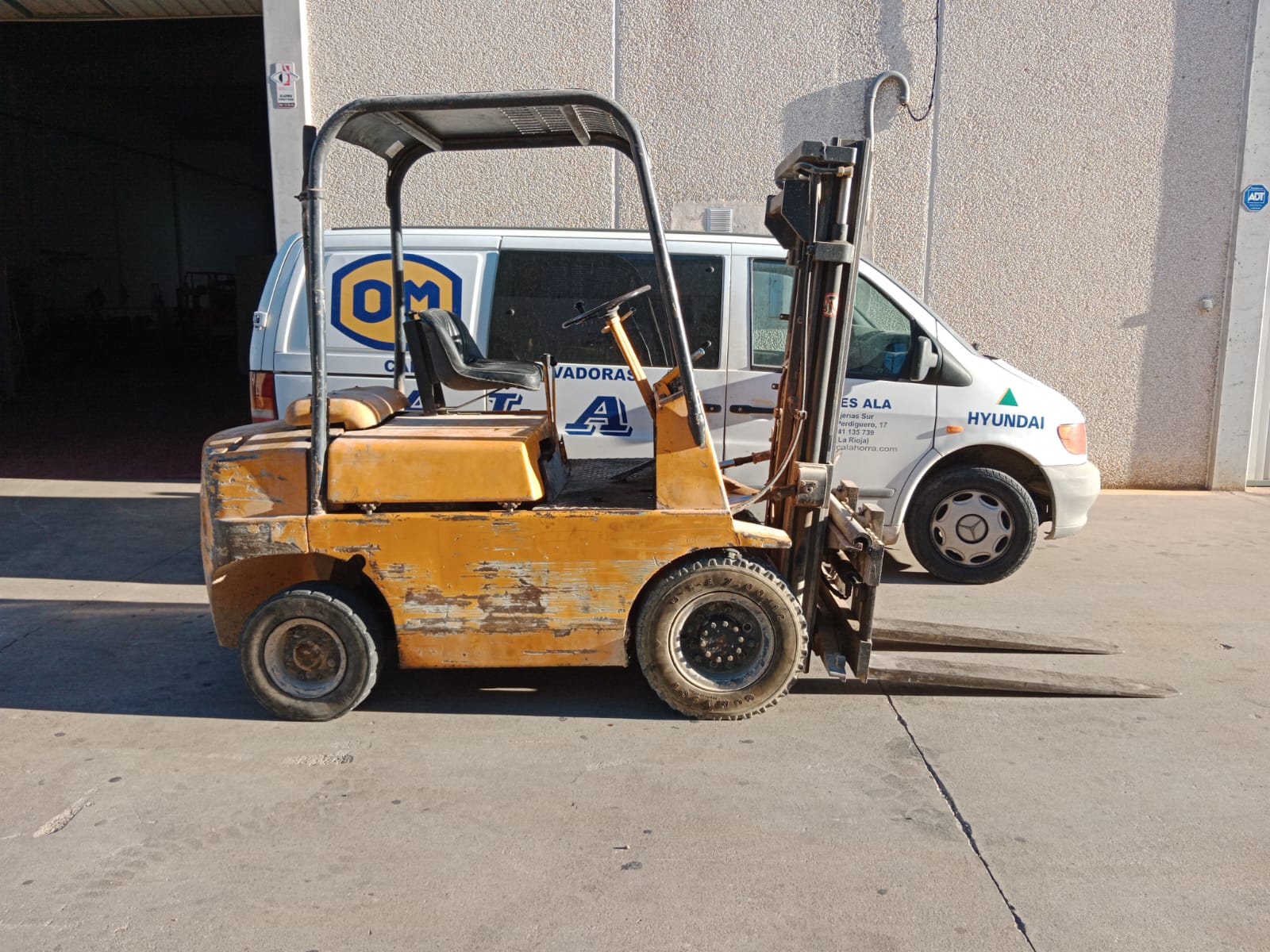Venta de carretilla diésel de ocasión: Maquinaria de ocasión de Carretillas Elevadoras A.L.A., S.L. Venta de carretilla diésel de ocasión: Maquinaria de ocasión de Carretillas Elevadoras A.L.A., S.L.