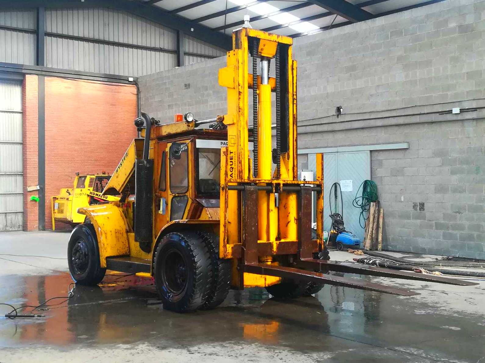 CARRETILLA 12 TN A LA VENTA: Maquinaria de ocasión de Carretillas Elevadoras A.L.A., S.L. CARRETILLA 12 TN A LA VENTA: Maquinaria de ocasión de Carretillas Elevadoras A.L.A., S.L.