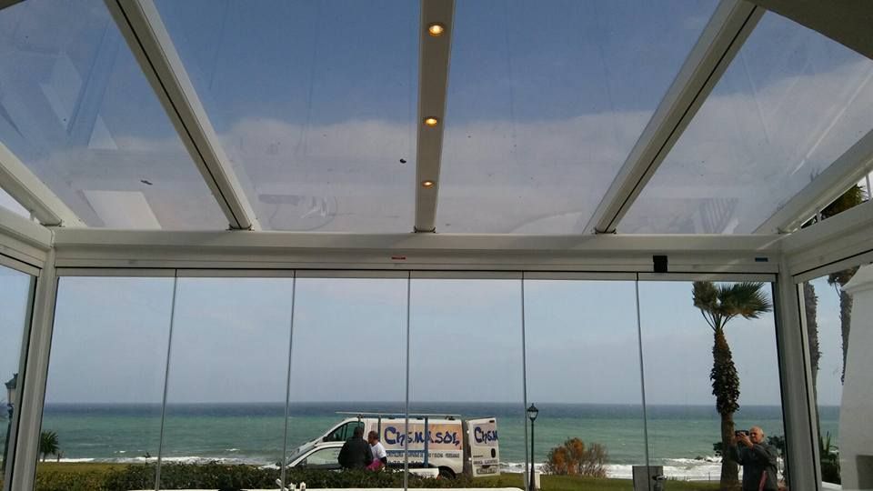 Cortinas de cristal: Servicios de Chemasol Cortinas de cristal: Servicios de Chemasol