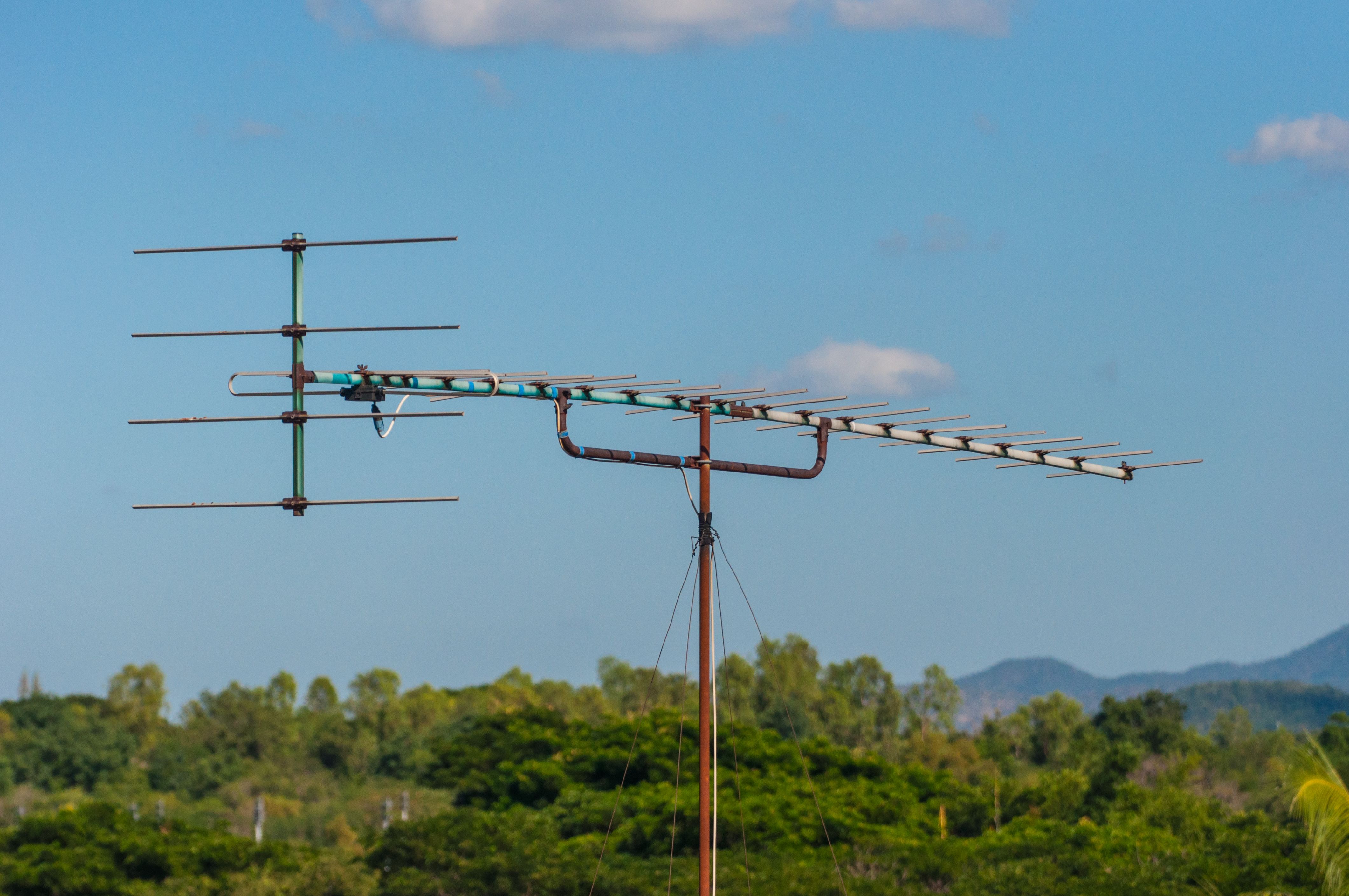 Nuestros servicios: Productos y servicios de Antenas Donosti, S.L. Nuestros servicios: Productos y servicios de Antenas Donosti, S.L.