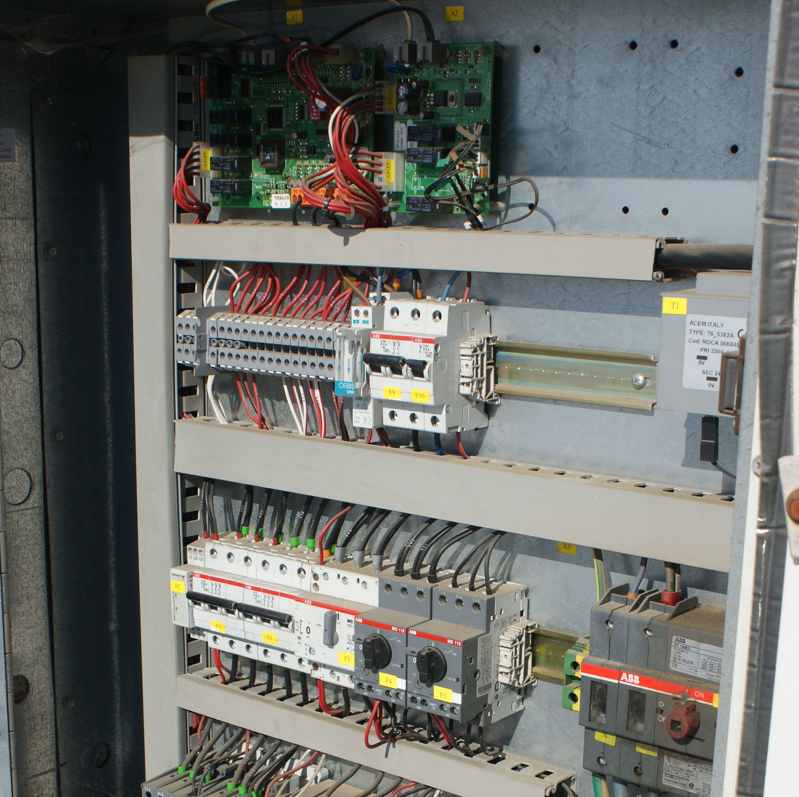 Instalaciones Eléctricas: Servicios de Electryclima Servicio Técnico Instalaciones Eléctricas: Servicios de Electryclima Servicio Técnico