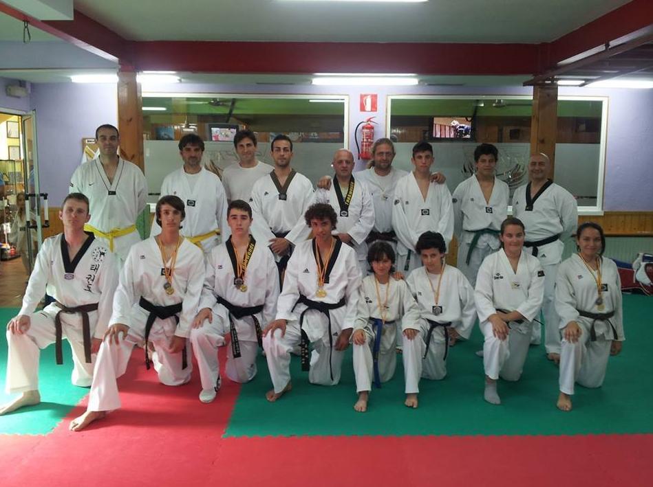 Gimnasio Atlas Fitness, clases de taekwondo para adultos.