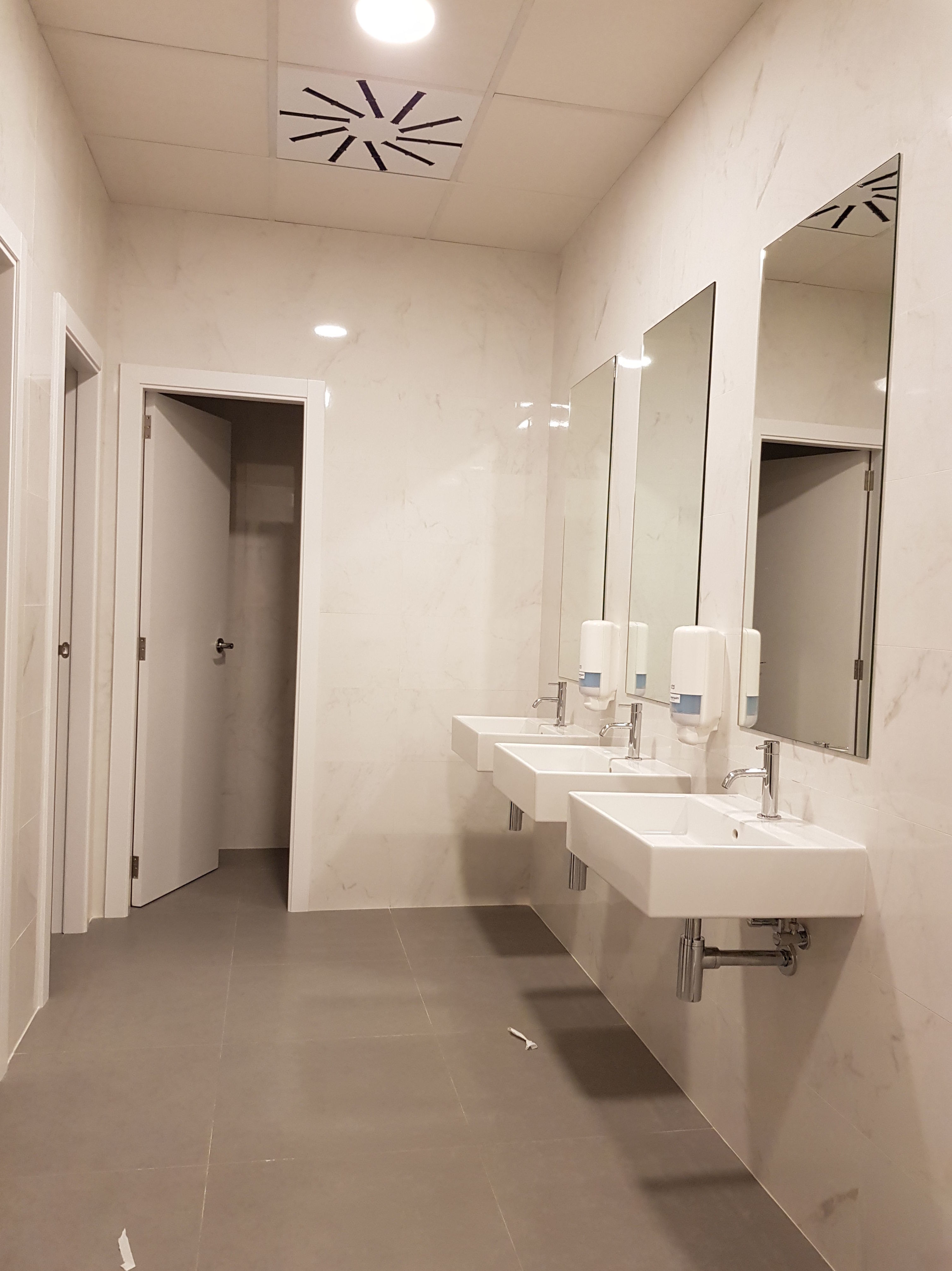 Reformas de baños: Servicios de Sucar Reformas de baños: Servicios de Sucar