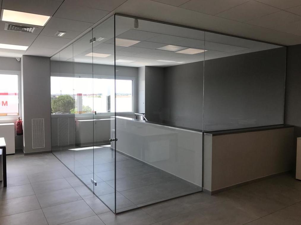 Divisiones de oficinas: Productos y servicios de Metalls Llançà Divisiones de oficinas: Productos y servicios de Metalls Llançà