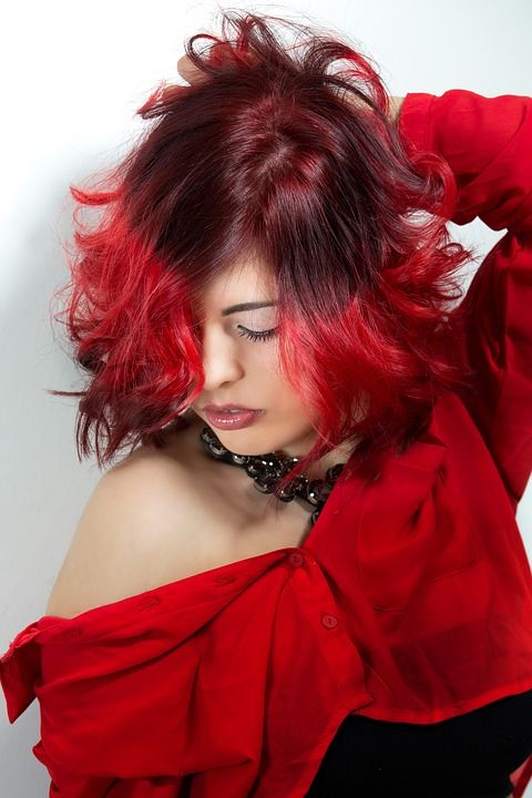 Colour Switch: Services de Kiko’s Peluquería y Estética Colour Switch: Services de Kiko’s Peluquería y Estética
