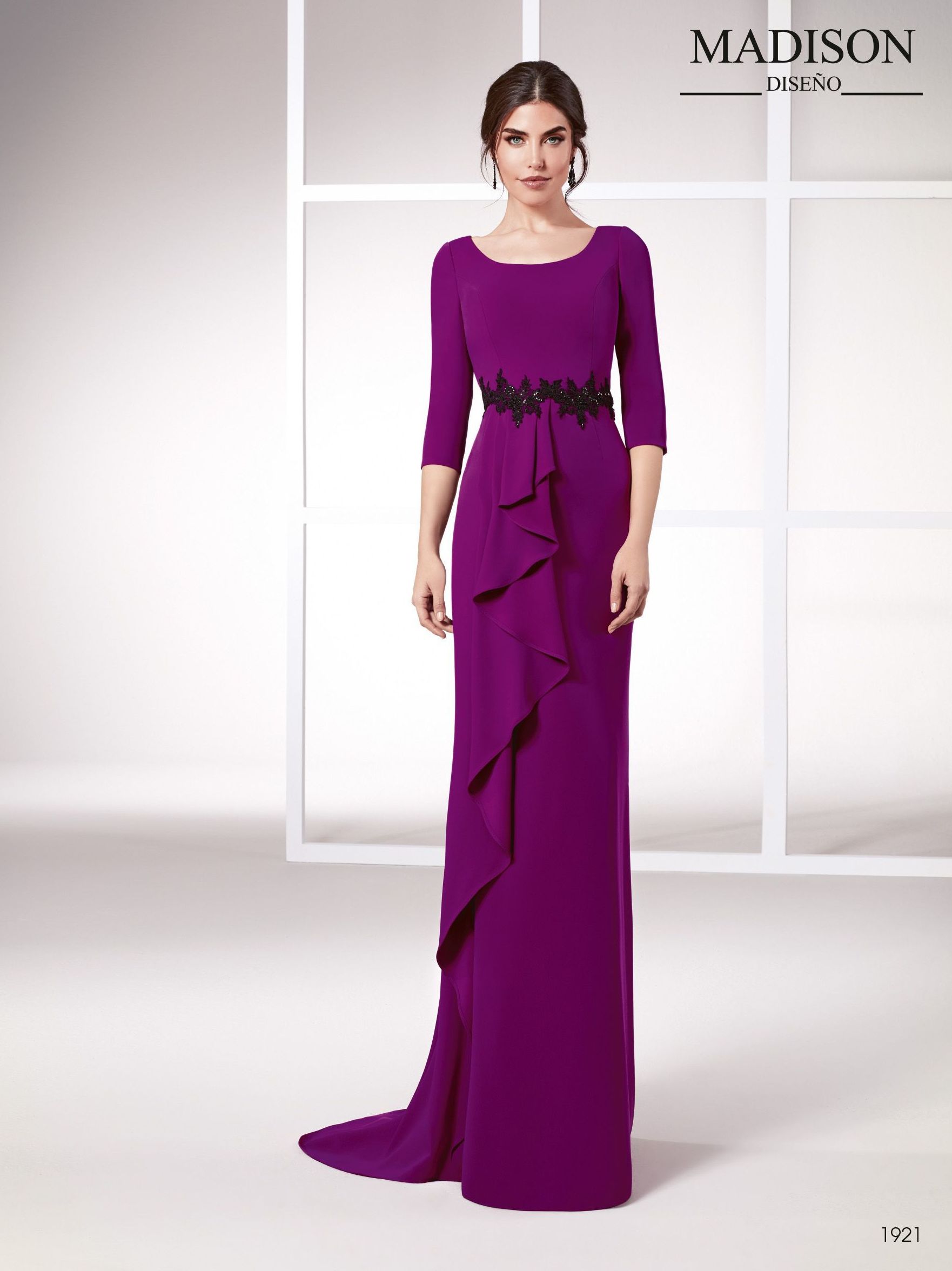 COLECCIÓN FIESTA 2019: Catálogo de Victoria Quintana Novias COLECCIÓN FIESTA 2019: Catálogo de Victoria Quintana Novias