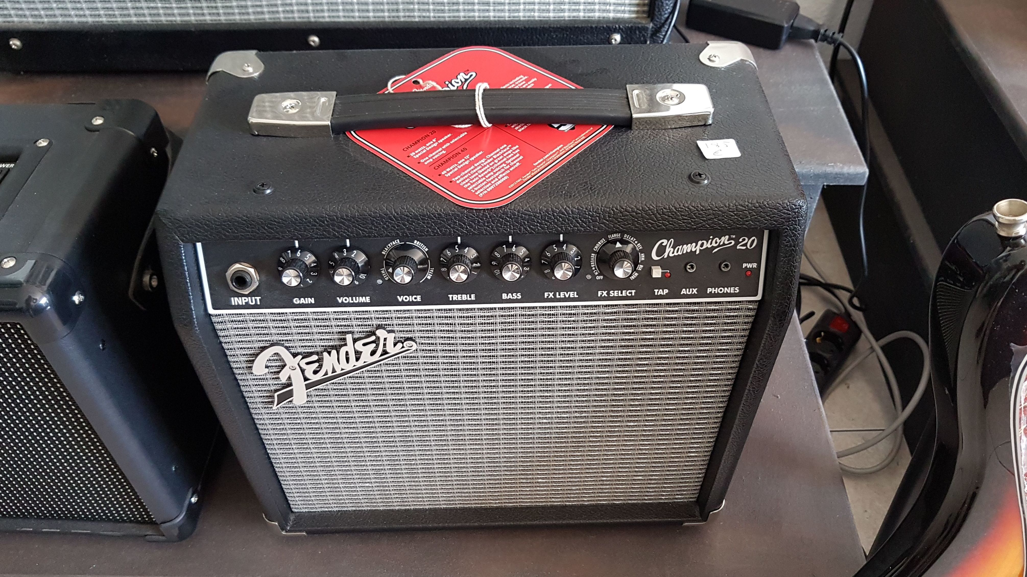 Amplificador de guitarra Fender Champion 20 Amplificador de guitarra Fender Champion 20